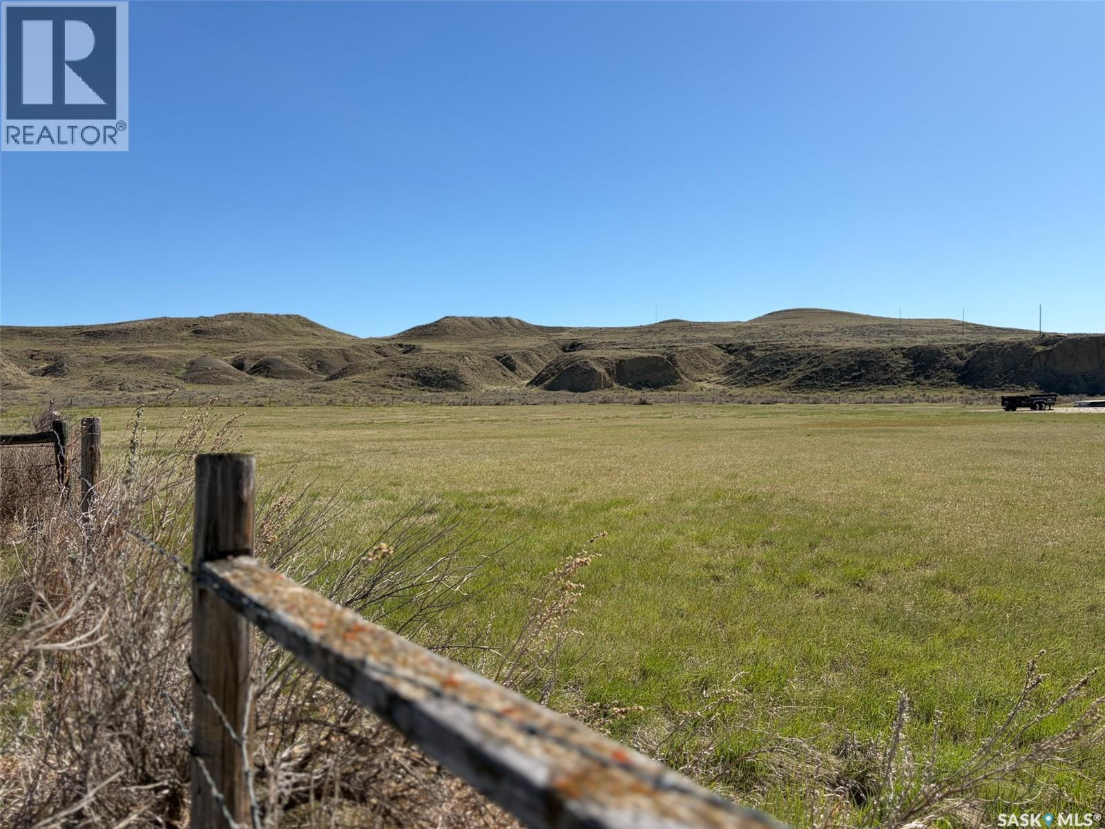 Chimney Coulee Road — photo 11
