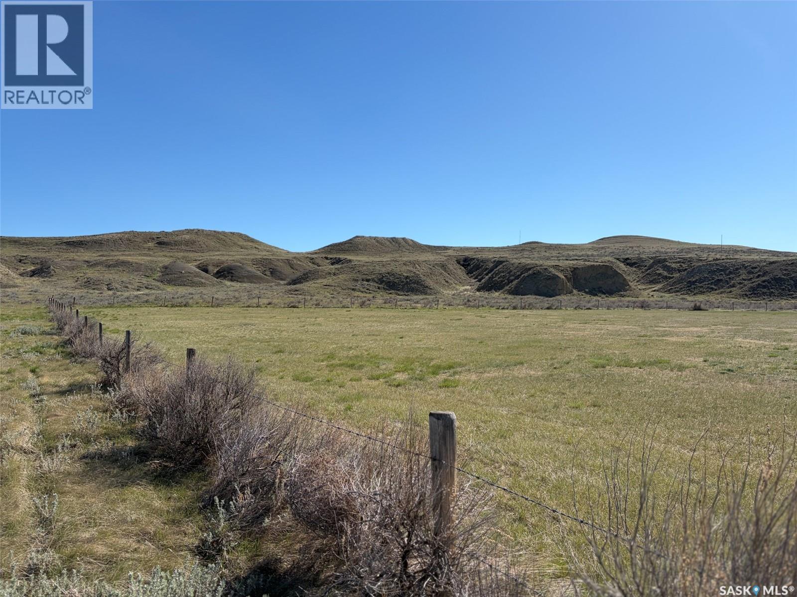 Chimney Coulee Road — photo 9
