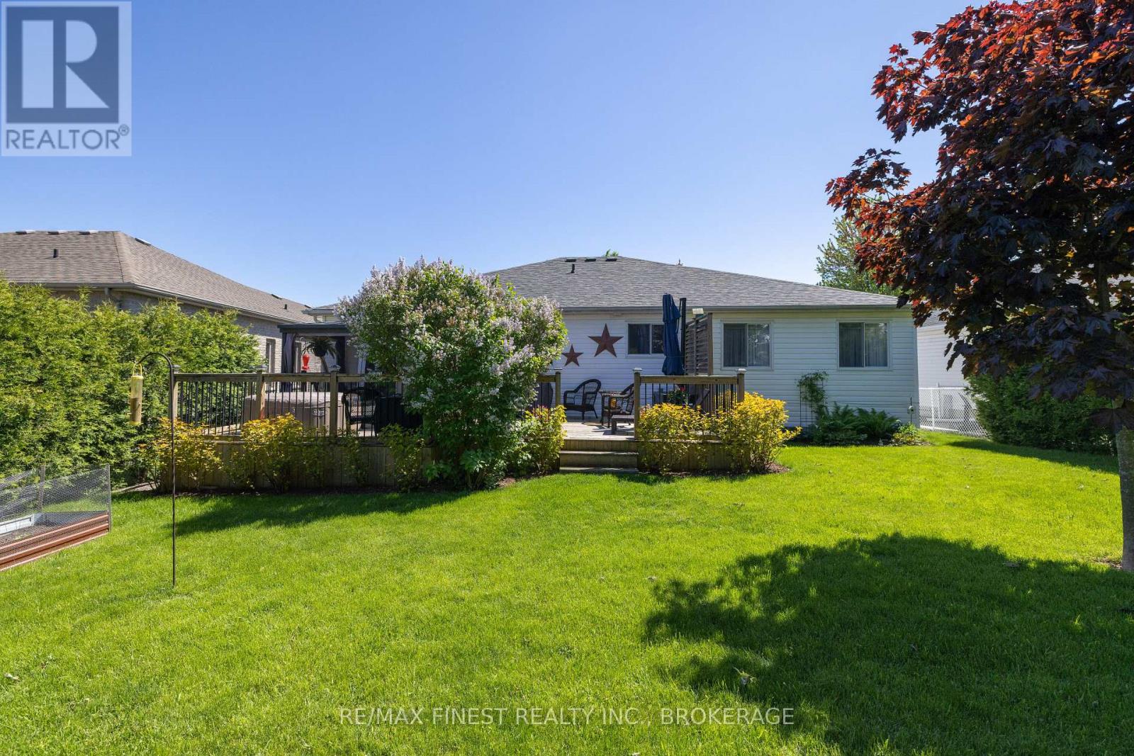 320 FRIARHILL CRESCENT - 43