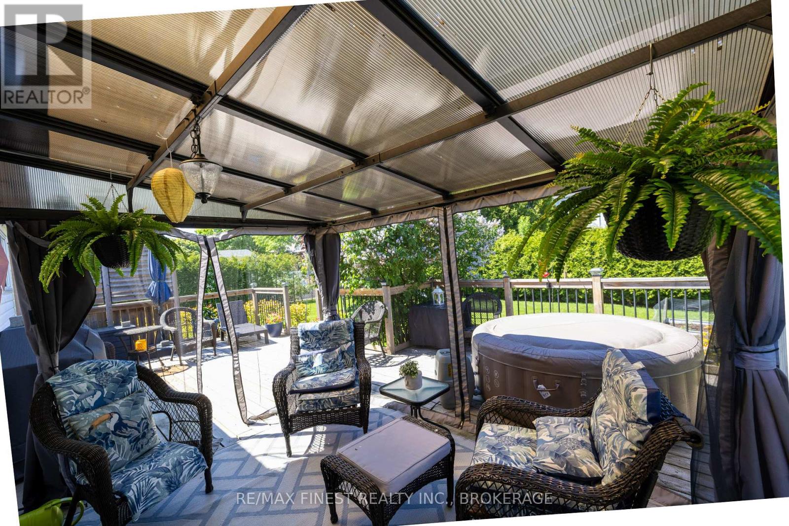 320 FRIARHILL CRESCENT - 47