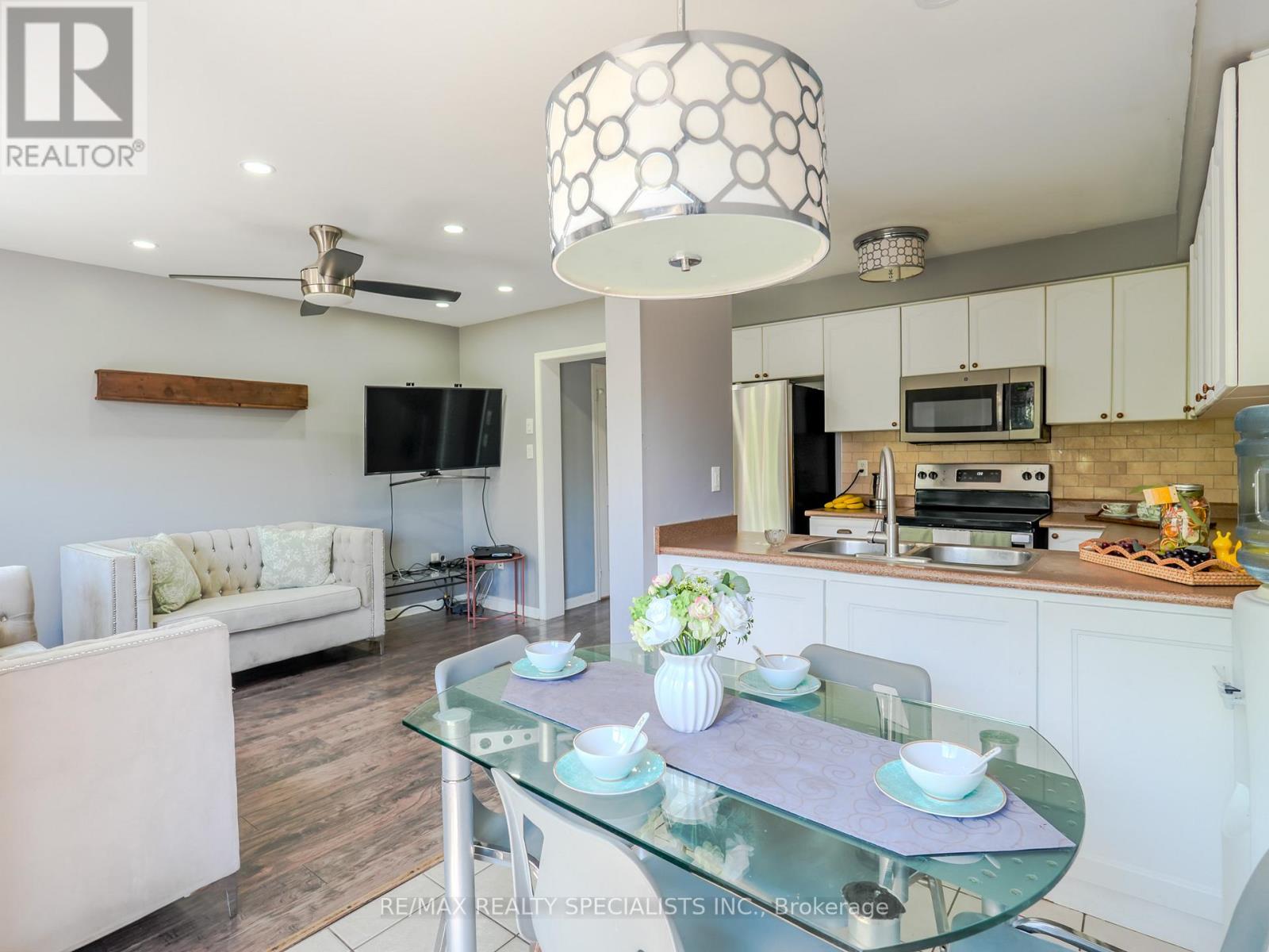 94 SEEDHOUSE LANE - 11