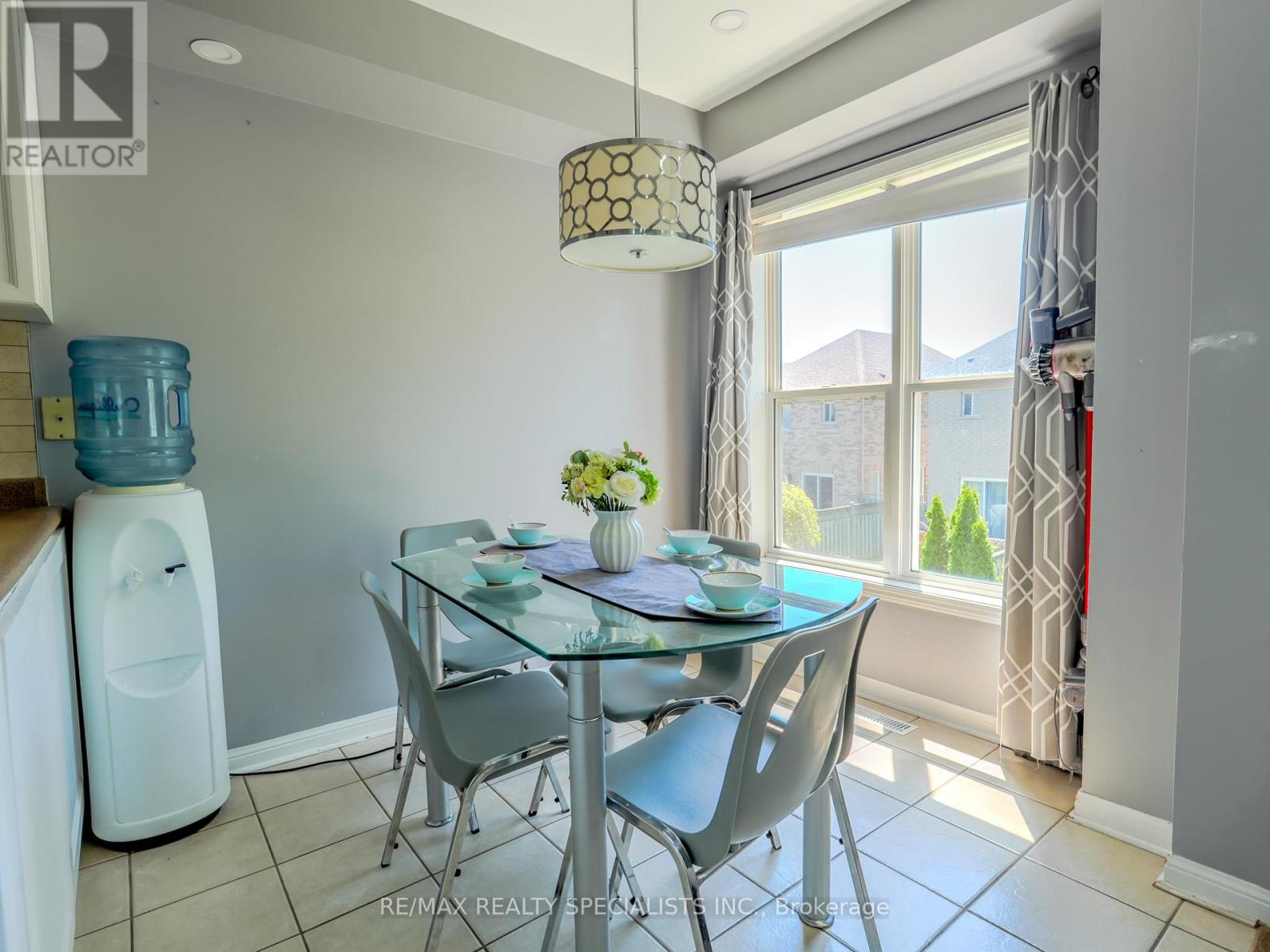 94 SEEDHOUSE LANE - 12