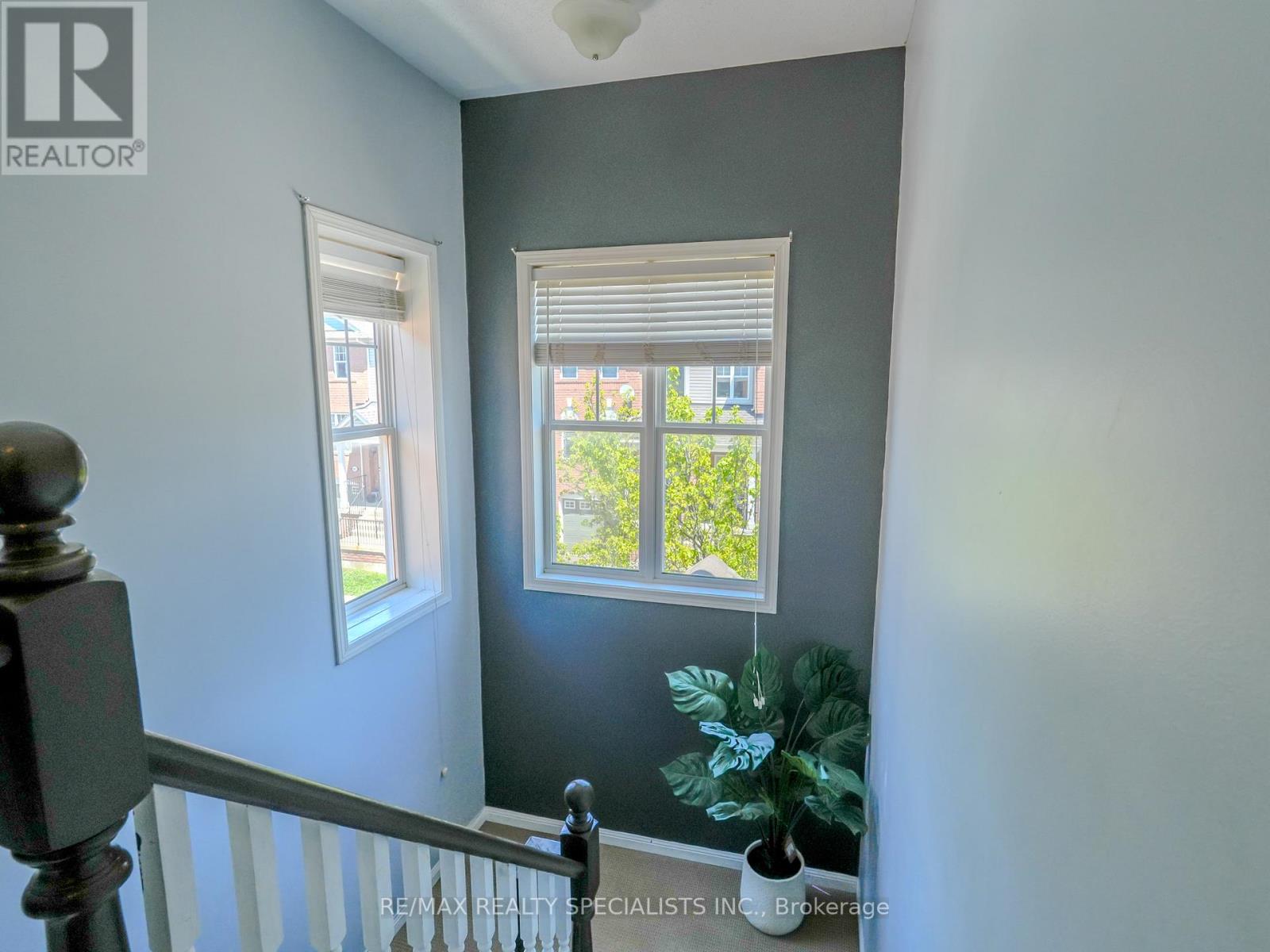 94 SEEDHOUSE LANE - 13