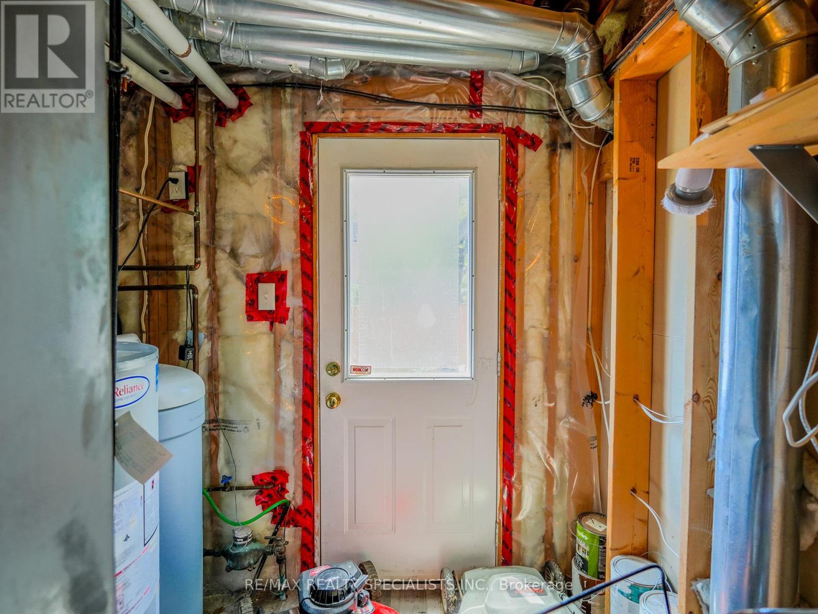 94 SEEDHOUSE LANE - 26