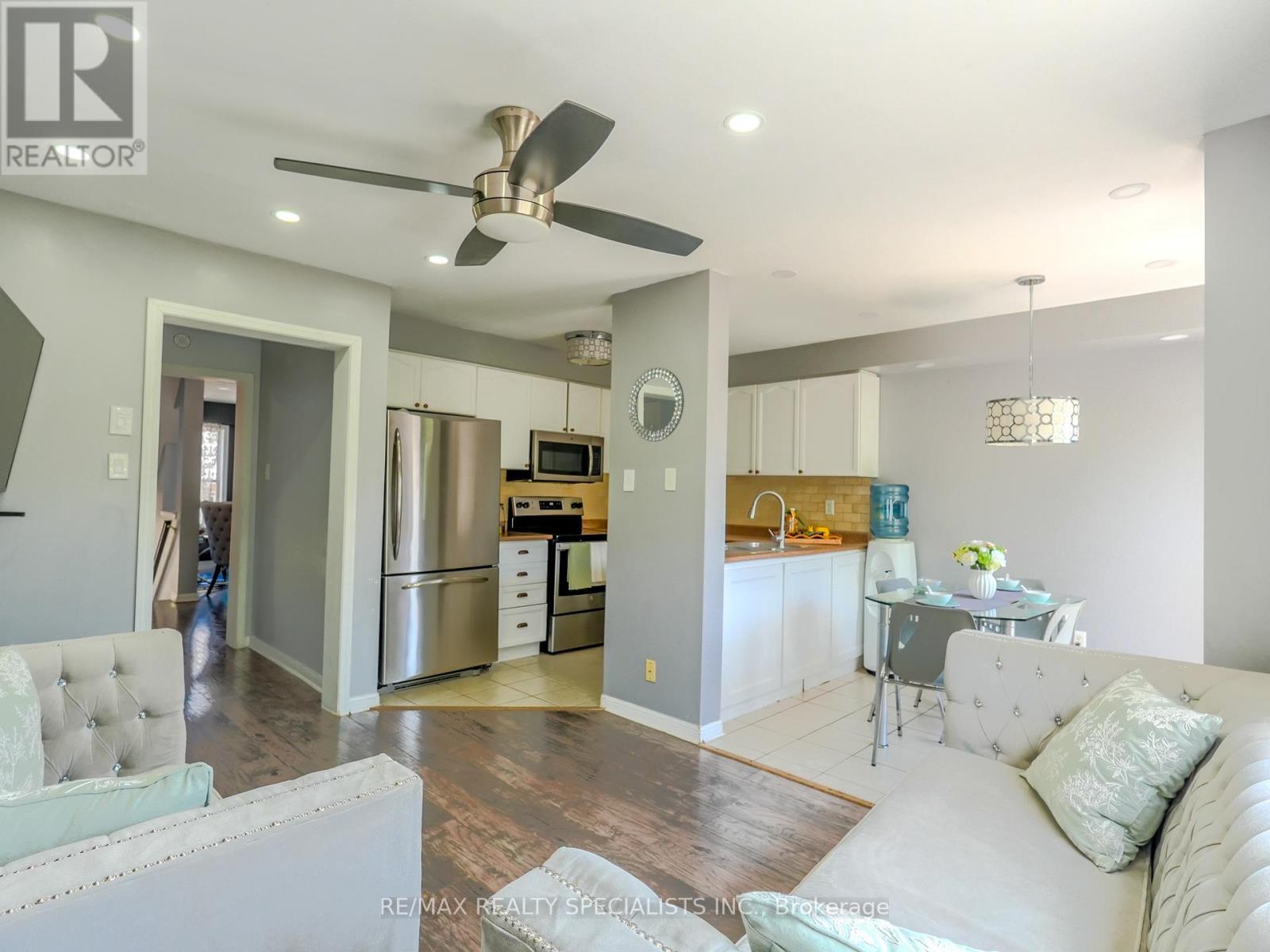 94 SEEDHOUSE LANE - 9