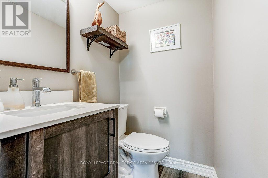 #402 3590 KANEFF CRESCENT - 17