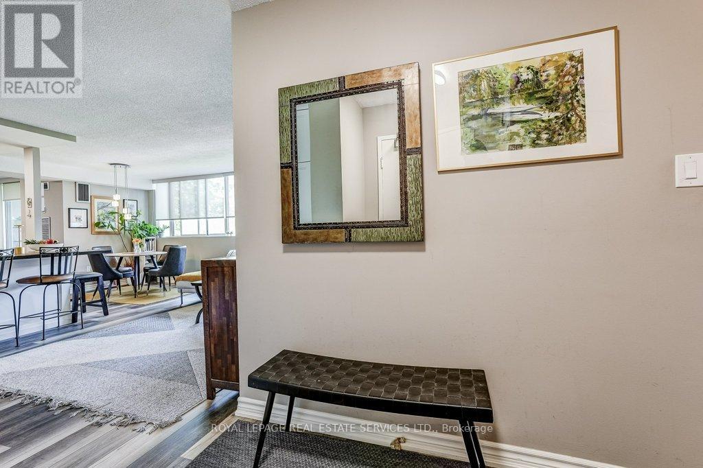 #402 3590 KANEFF CRESCENT - 4