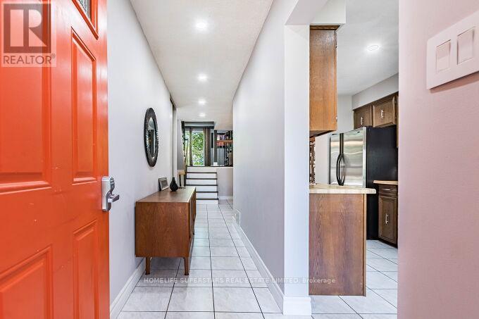 18 PLUTO DRIVE - 4