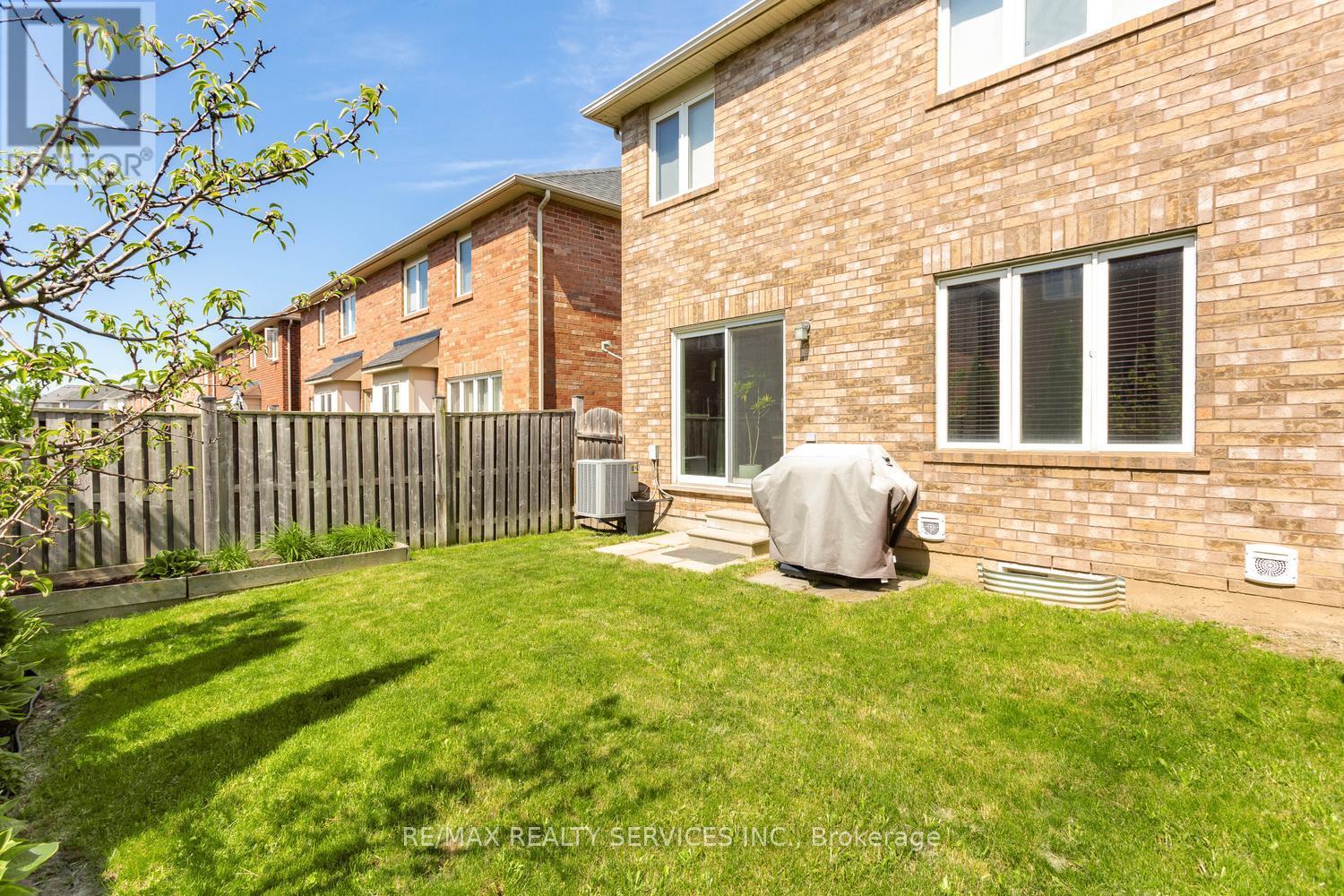 164 MCDOUGALL CROSS - 40