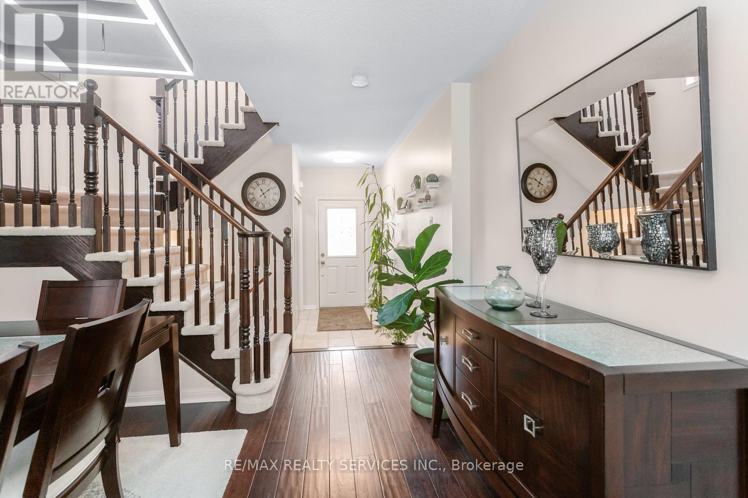 164 MCDOUGALL CROSS - 5
