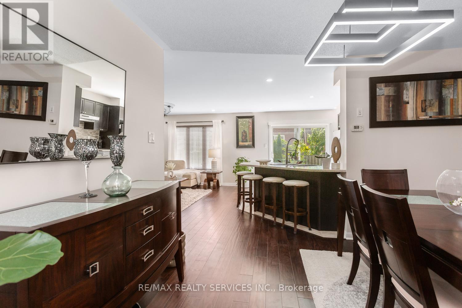 164 MCDOUGALL CROSS - 8