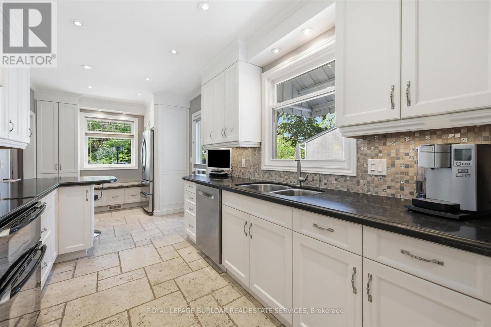 951 CLOVERLEAF DRIVE - 13
