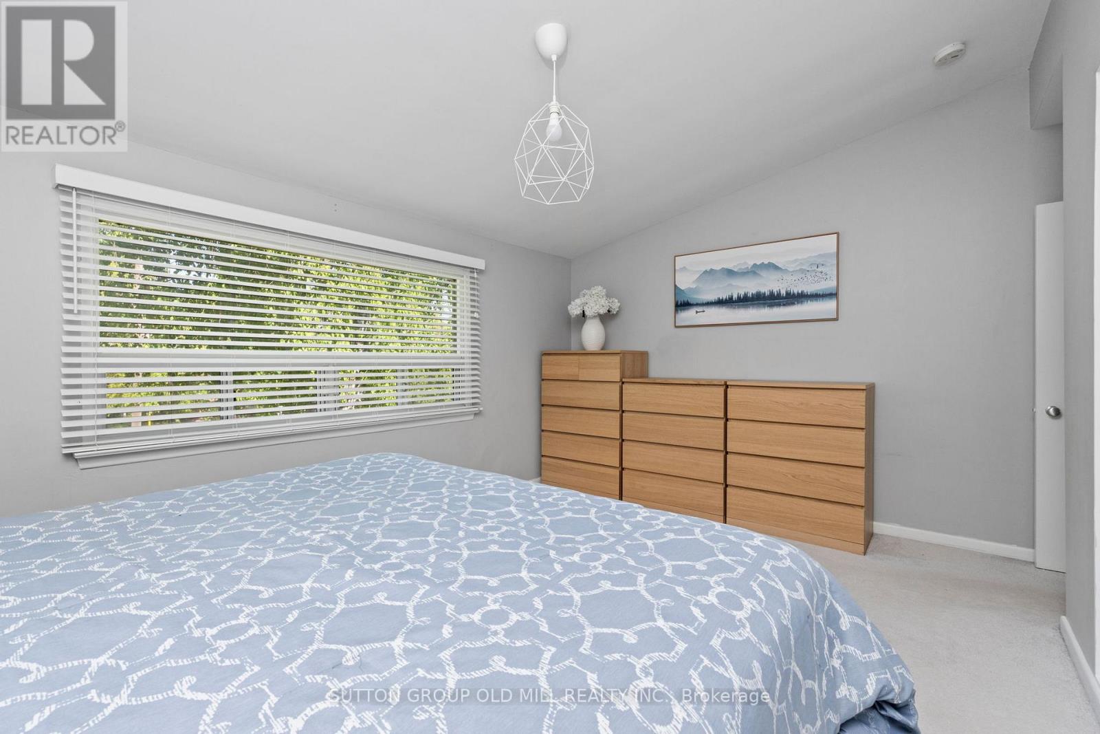 47 ASHFIELD DRIVE - 15