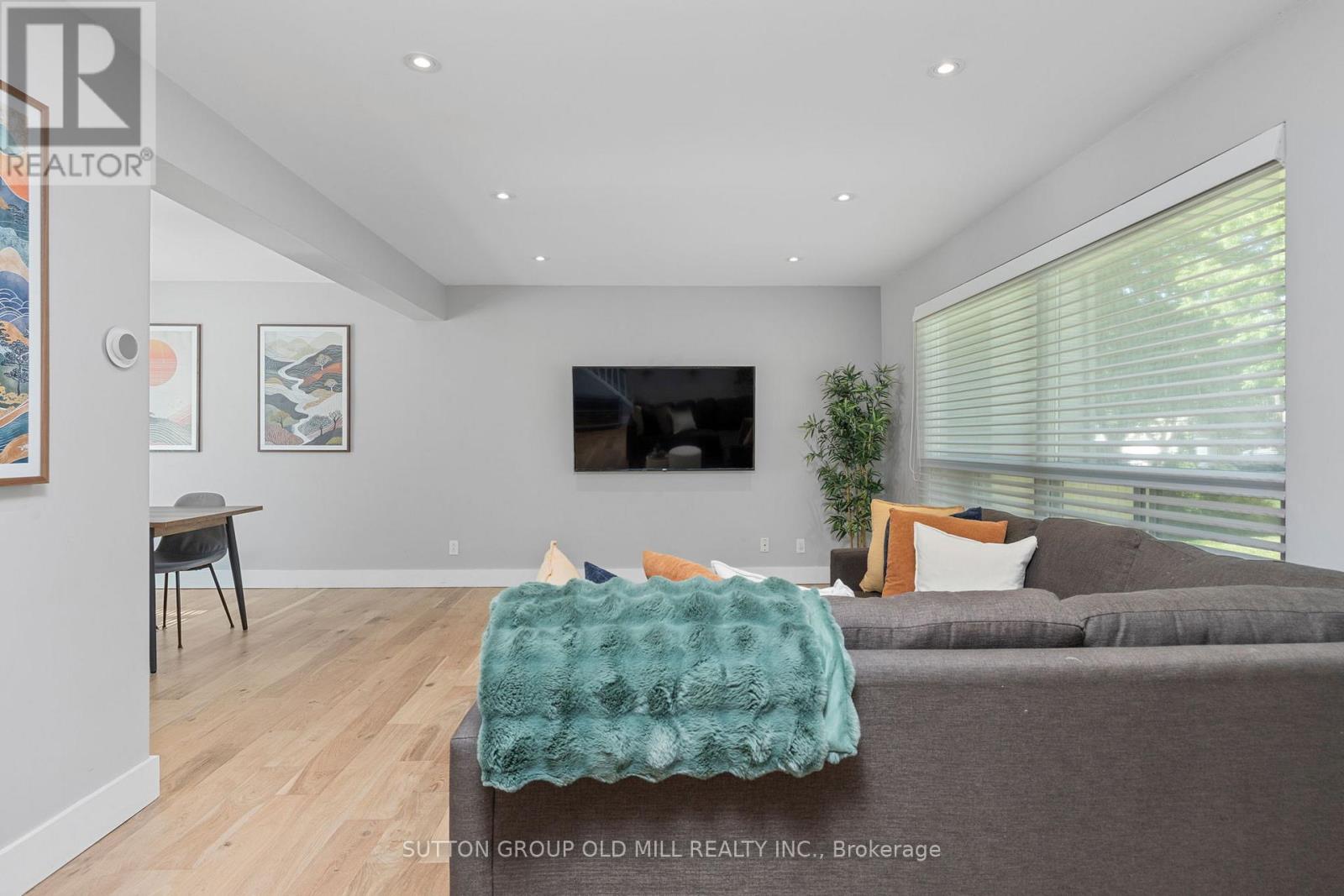 47 ASHFIELD DRIVE - 2