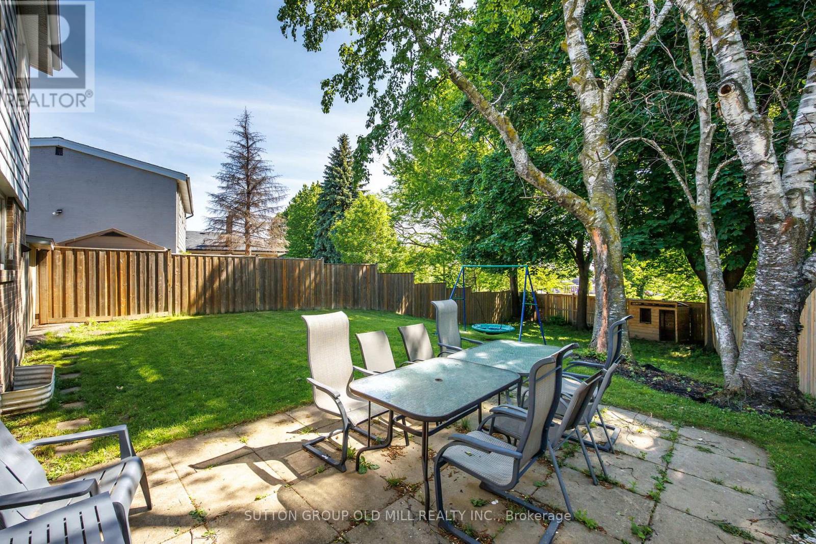47 ASHFIELD DRIVE - 27