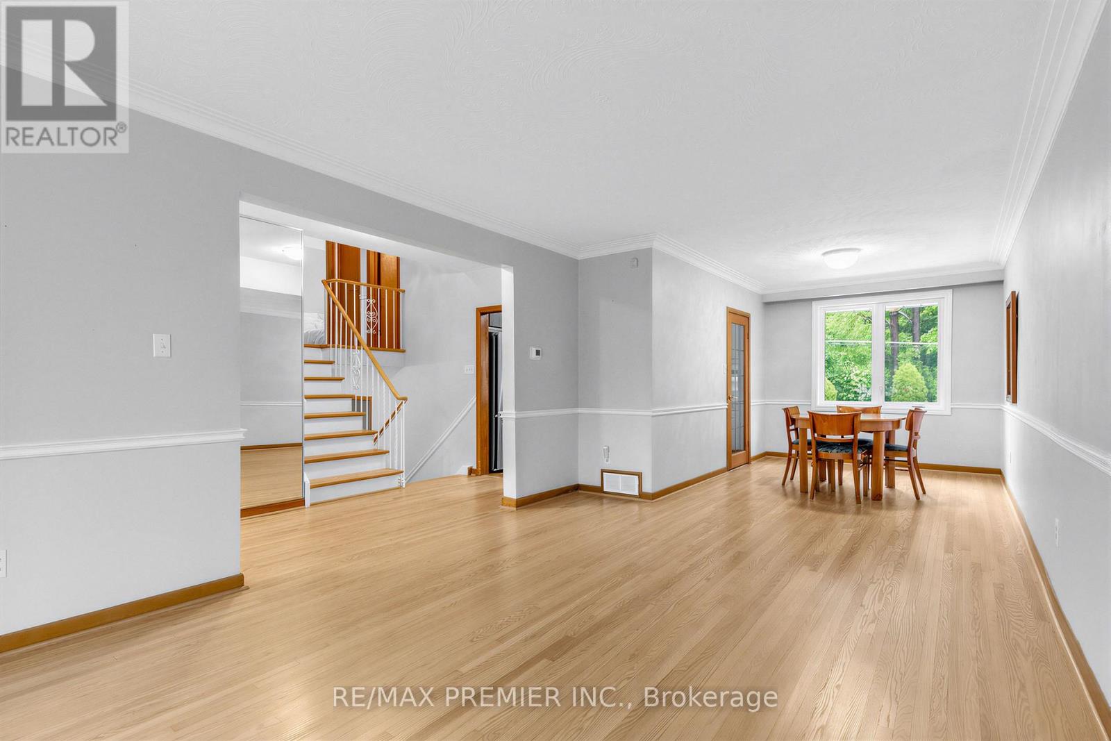 21 HALBADIER PLACE - 16