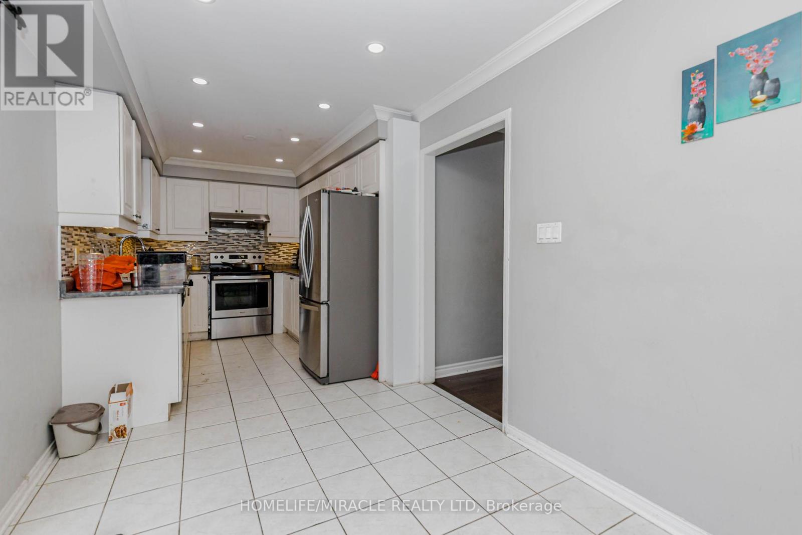 120 VICEROY CRESCENT - 14