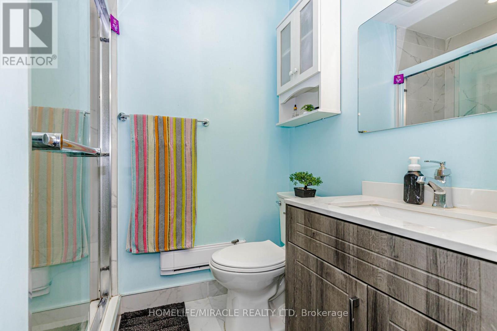 120 VICEROY CRESCENT - 24