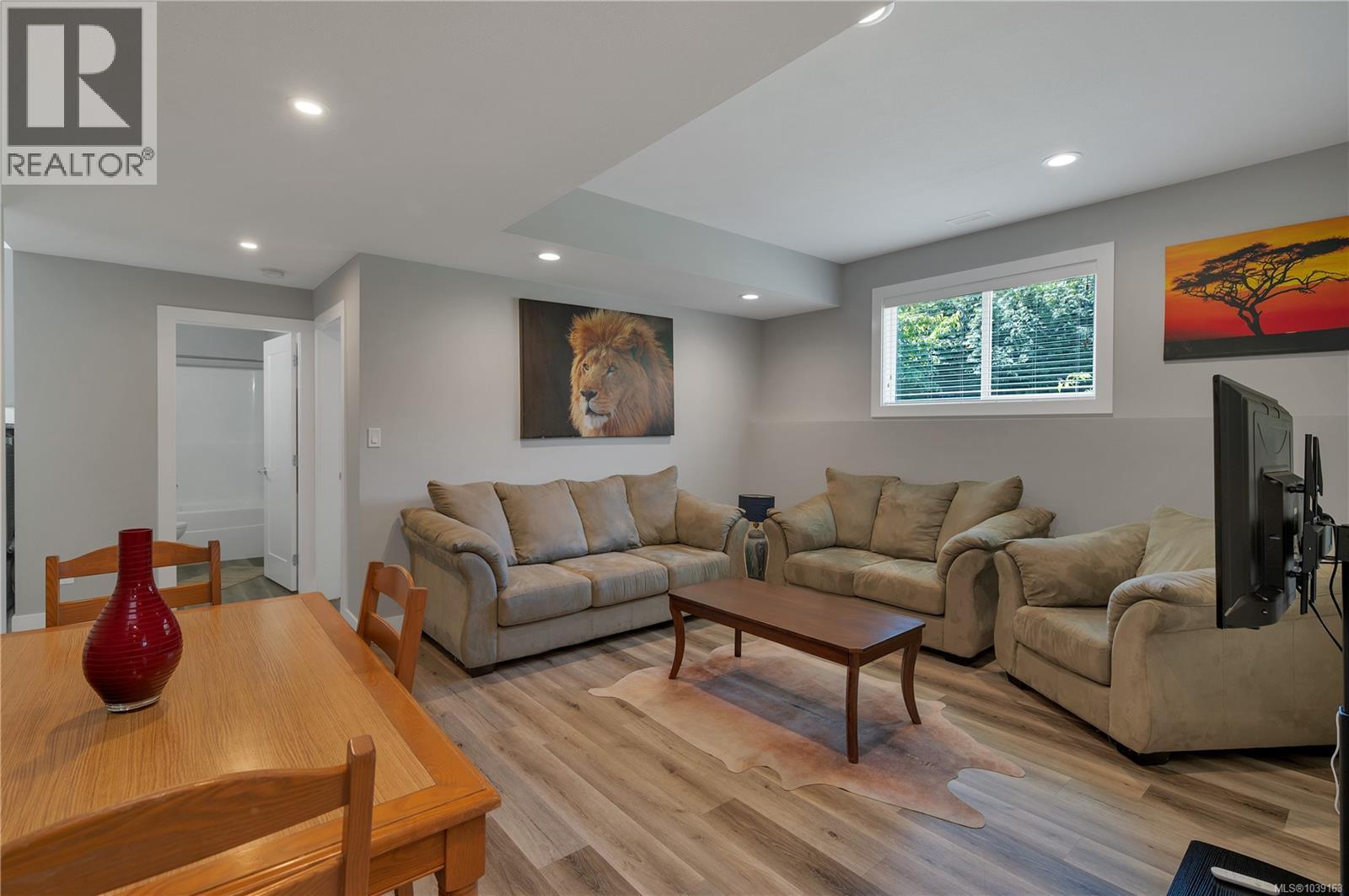 2400 Penfield Rd - 32