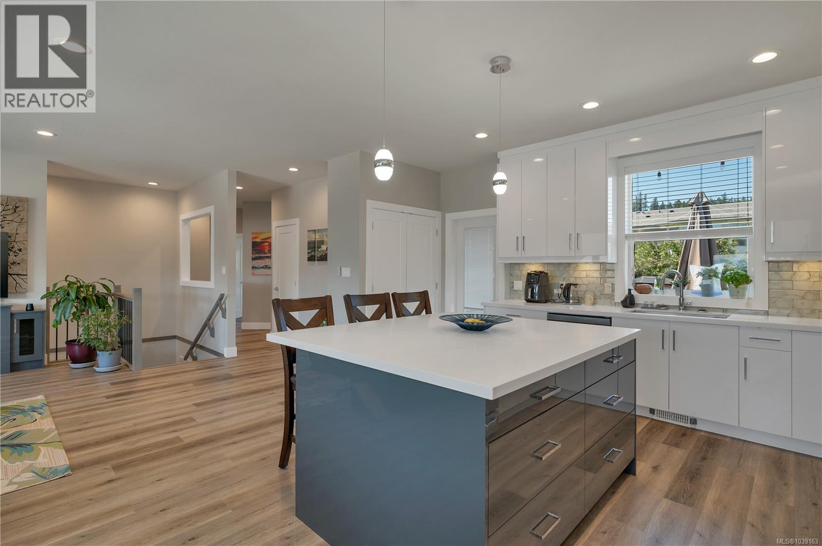 2400 Penfield Rd - 5