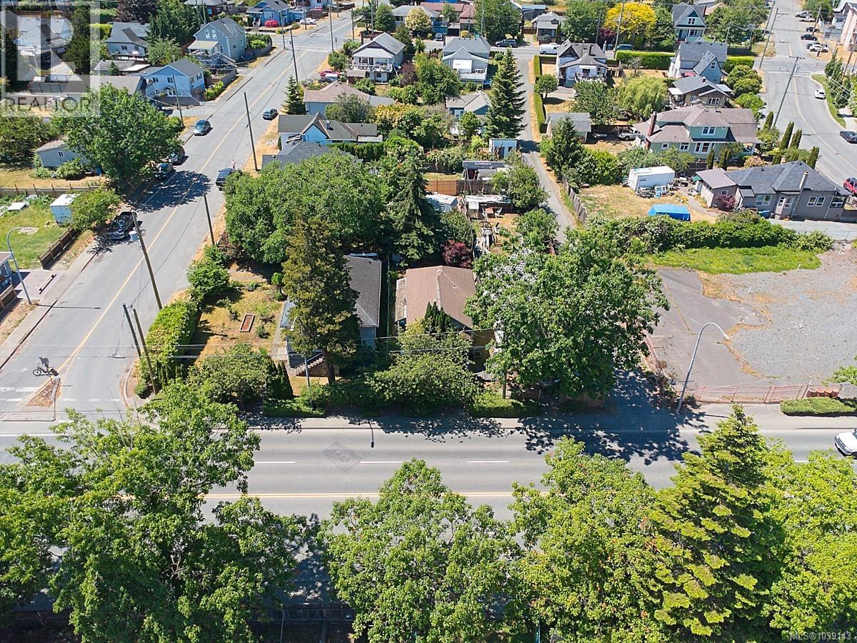 374 Nicol St - 6
