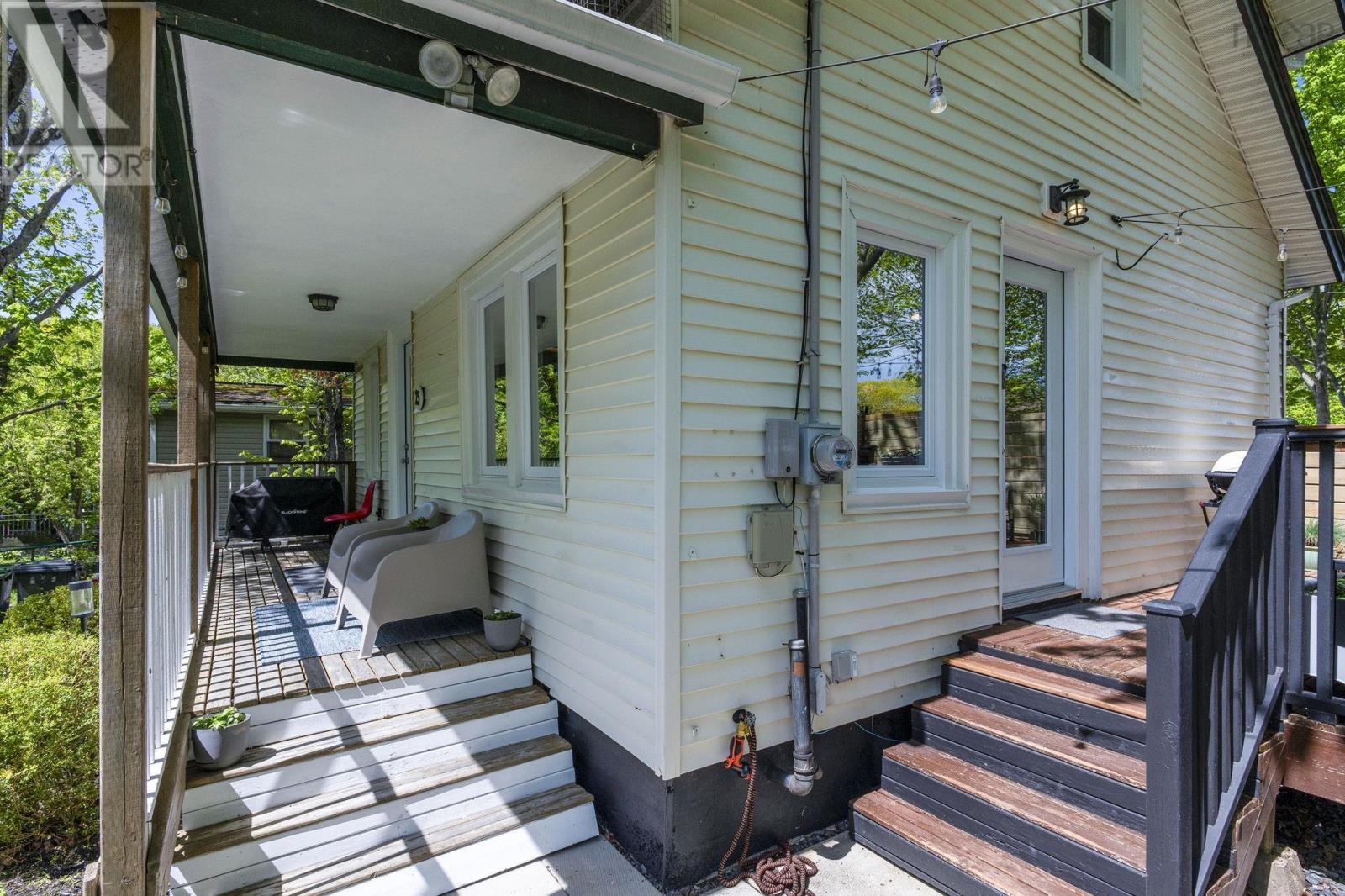 Property 30 of 42 of 25 Pioneer Avenue