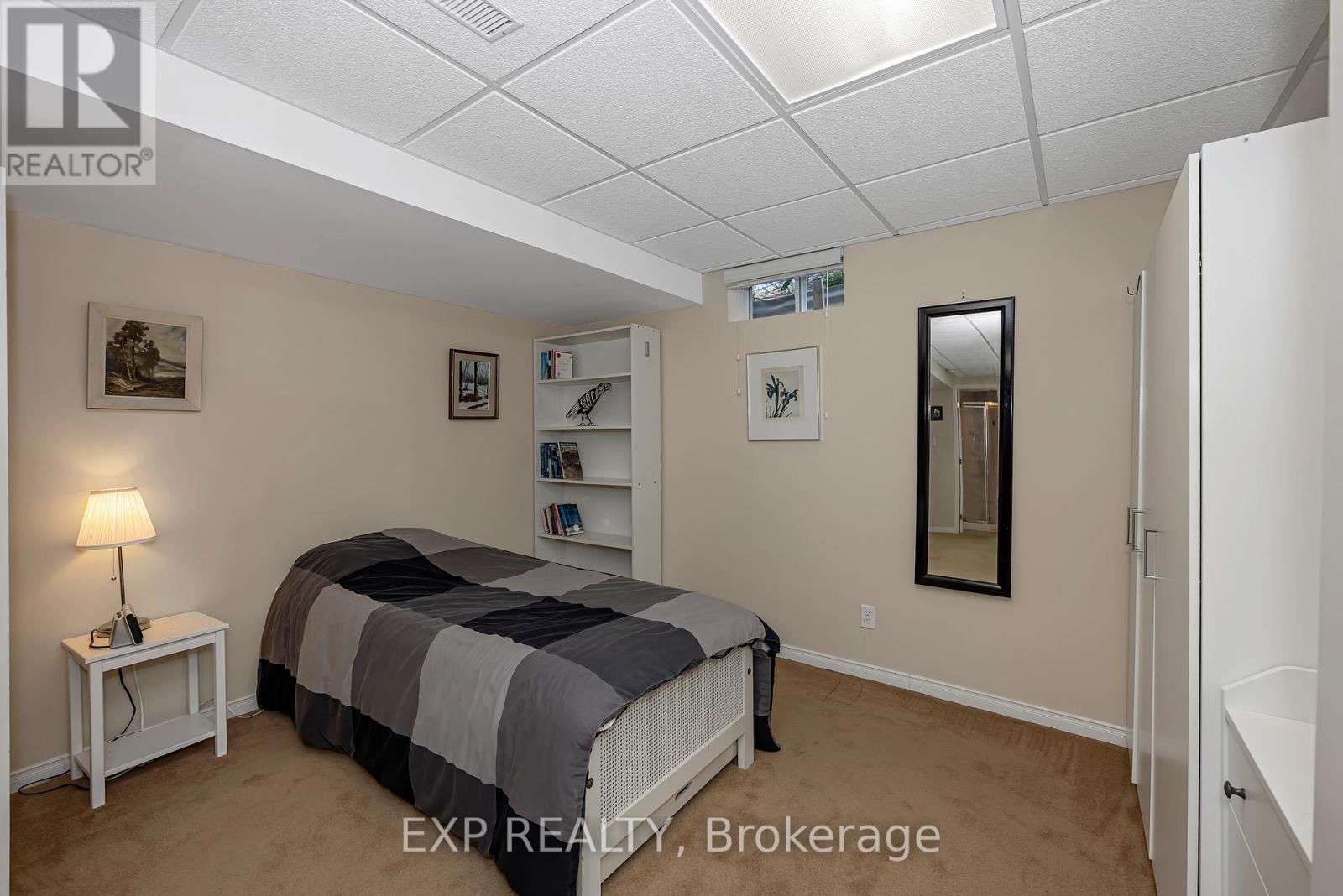 37 SHANDON AVENUE - 24
