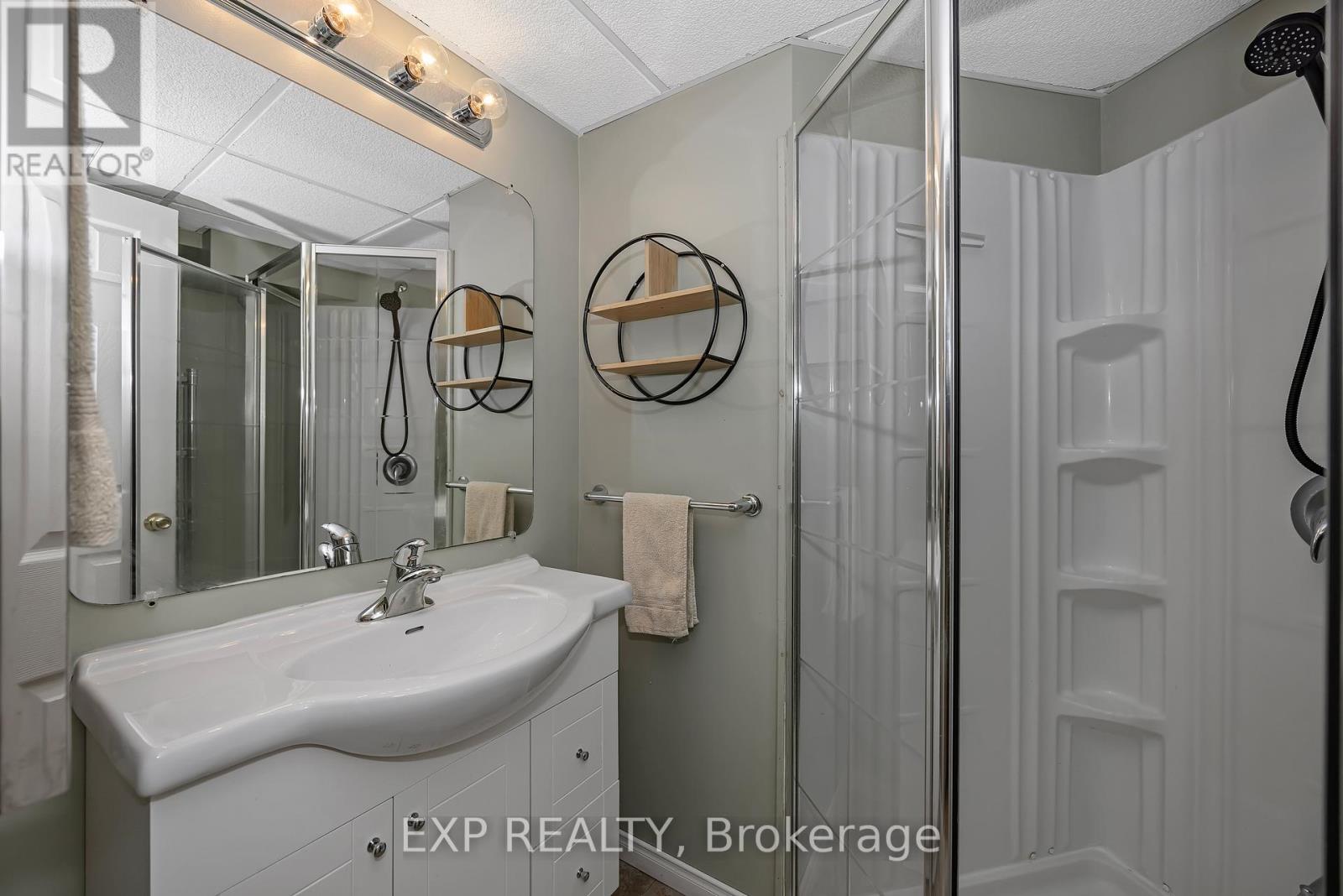 37 SHANDON AVENUE - 25
