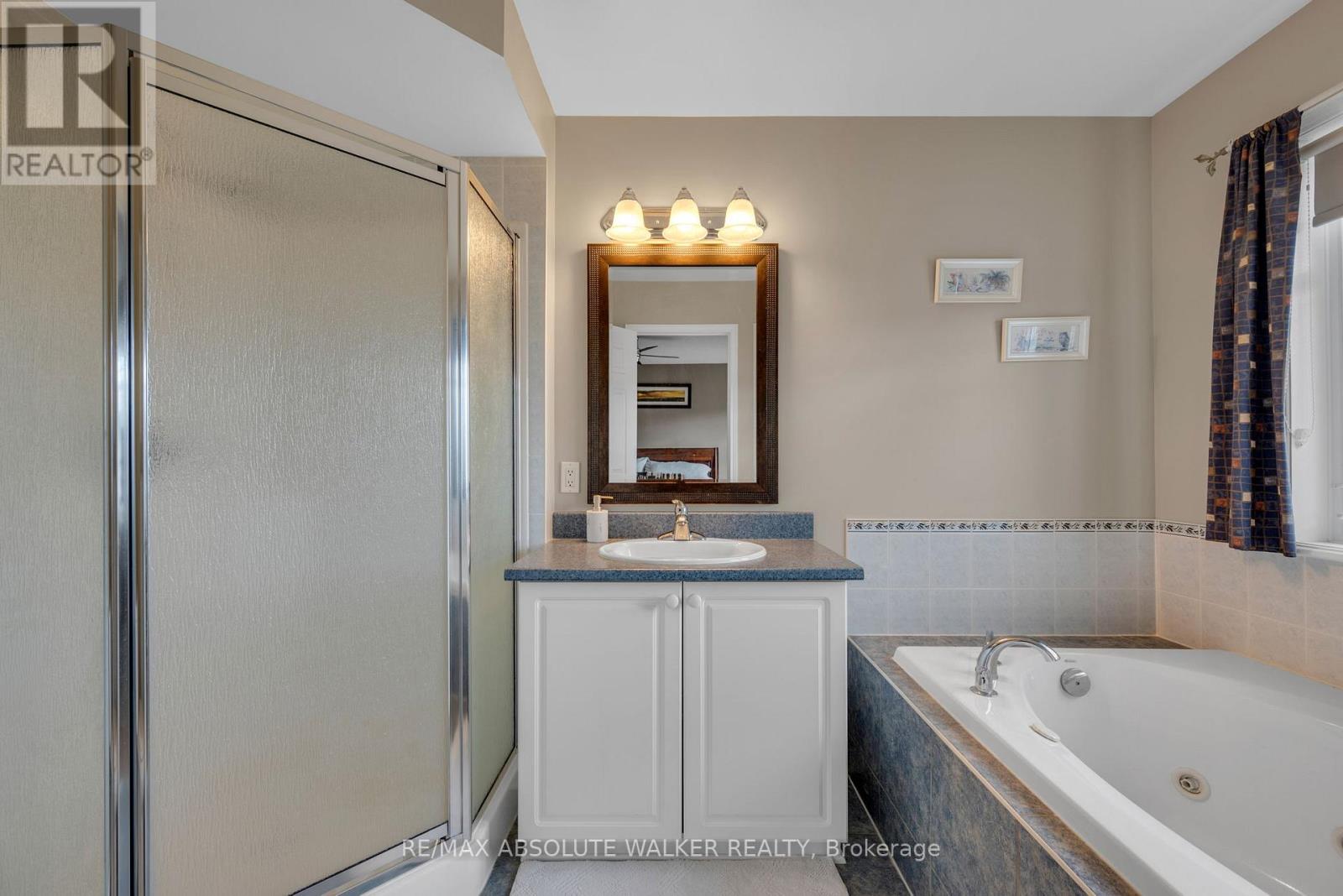 2010 BERGAMOT CIRCLE - 20