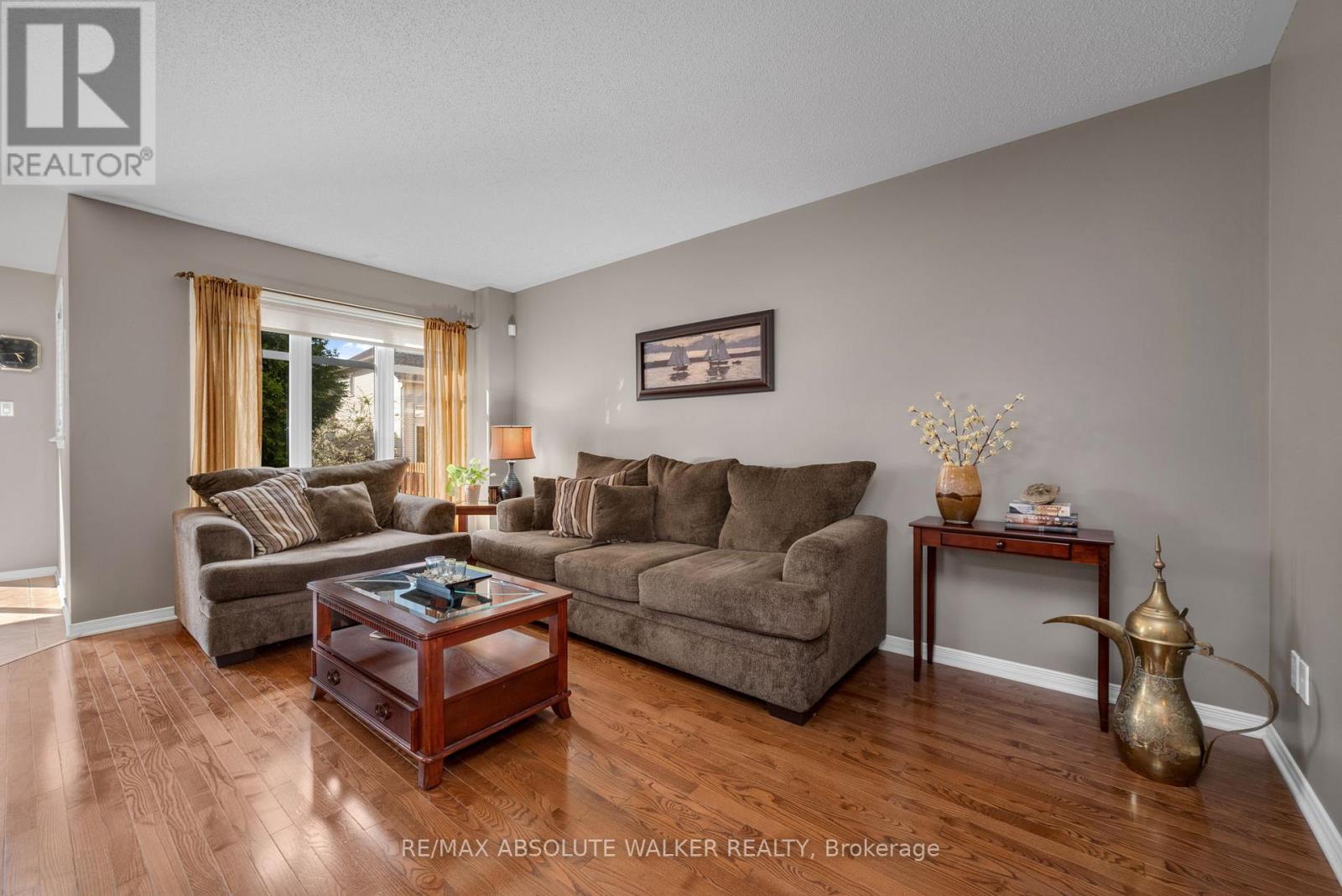 2010 BERGAMOT CIRCLE - 6