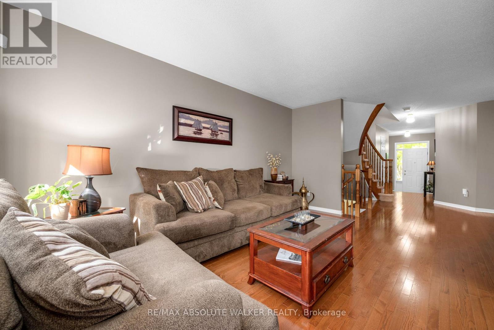 2010 BERGAMOT CIRCLE - 8