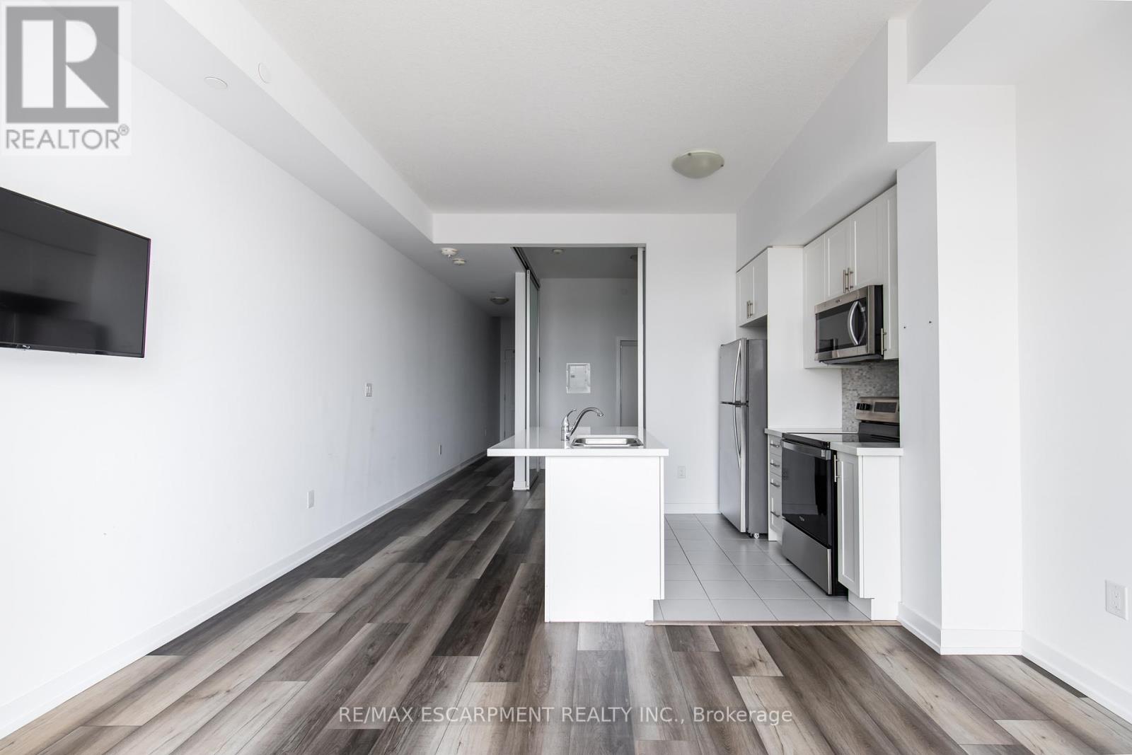 #416 450 DUNDAS STREET E - 13