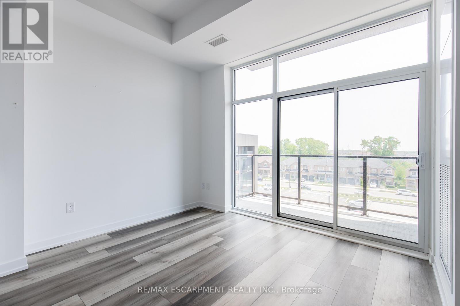 #416 450 DUNDAS STREET E - 21