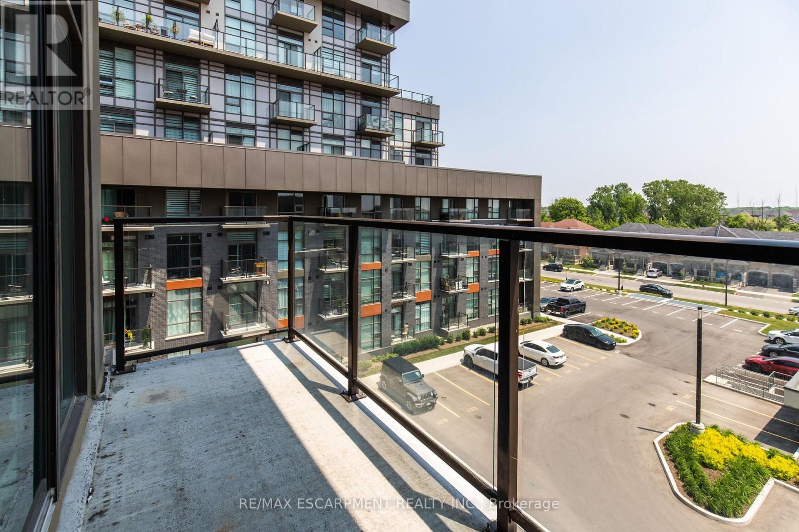 #416 450 DUNDAS STREET E - 24