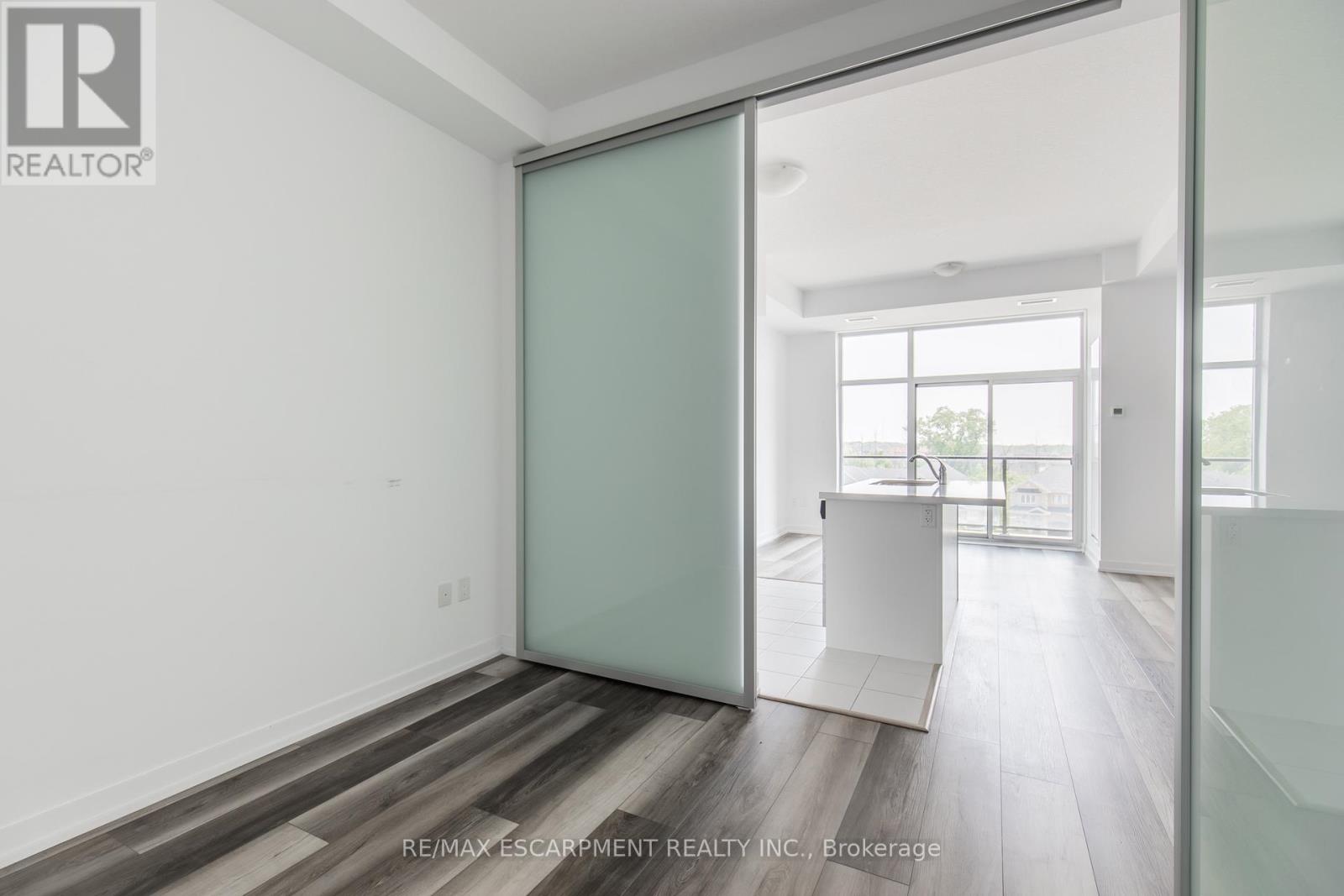 #416 450 DUNDAS STREET E - 8