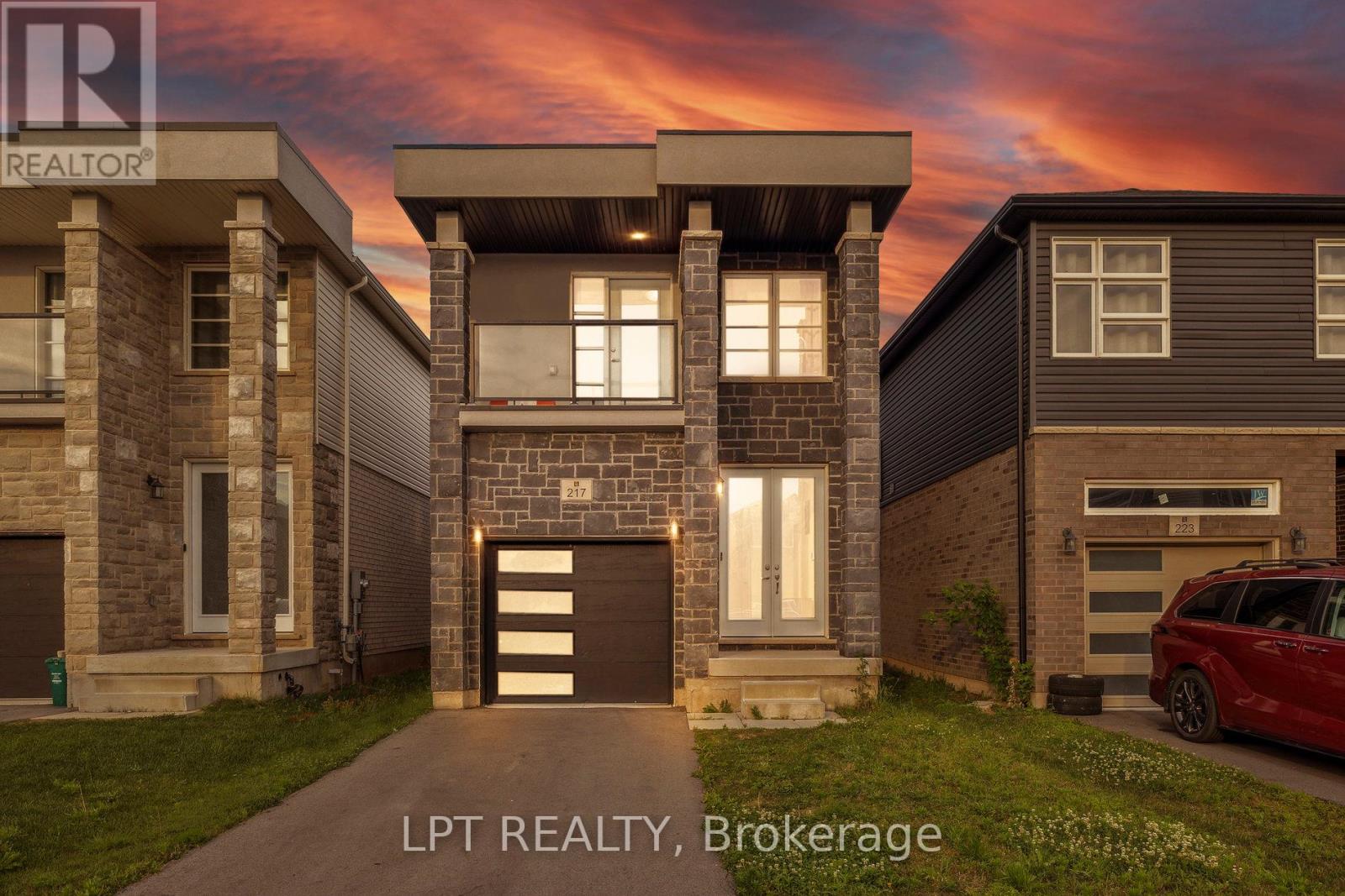217 LOUISE STREET - 1