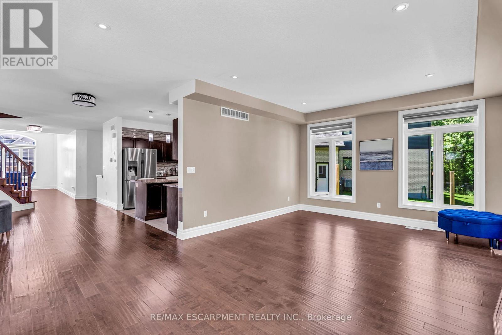 1052 LOFT COURT - 18