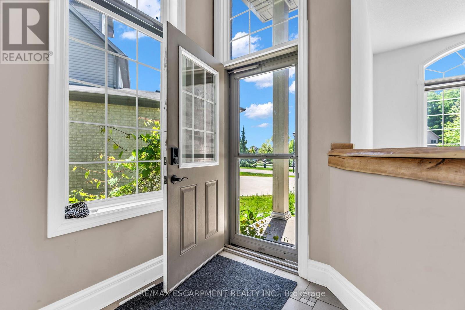 1052 LOFT COURT - 4