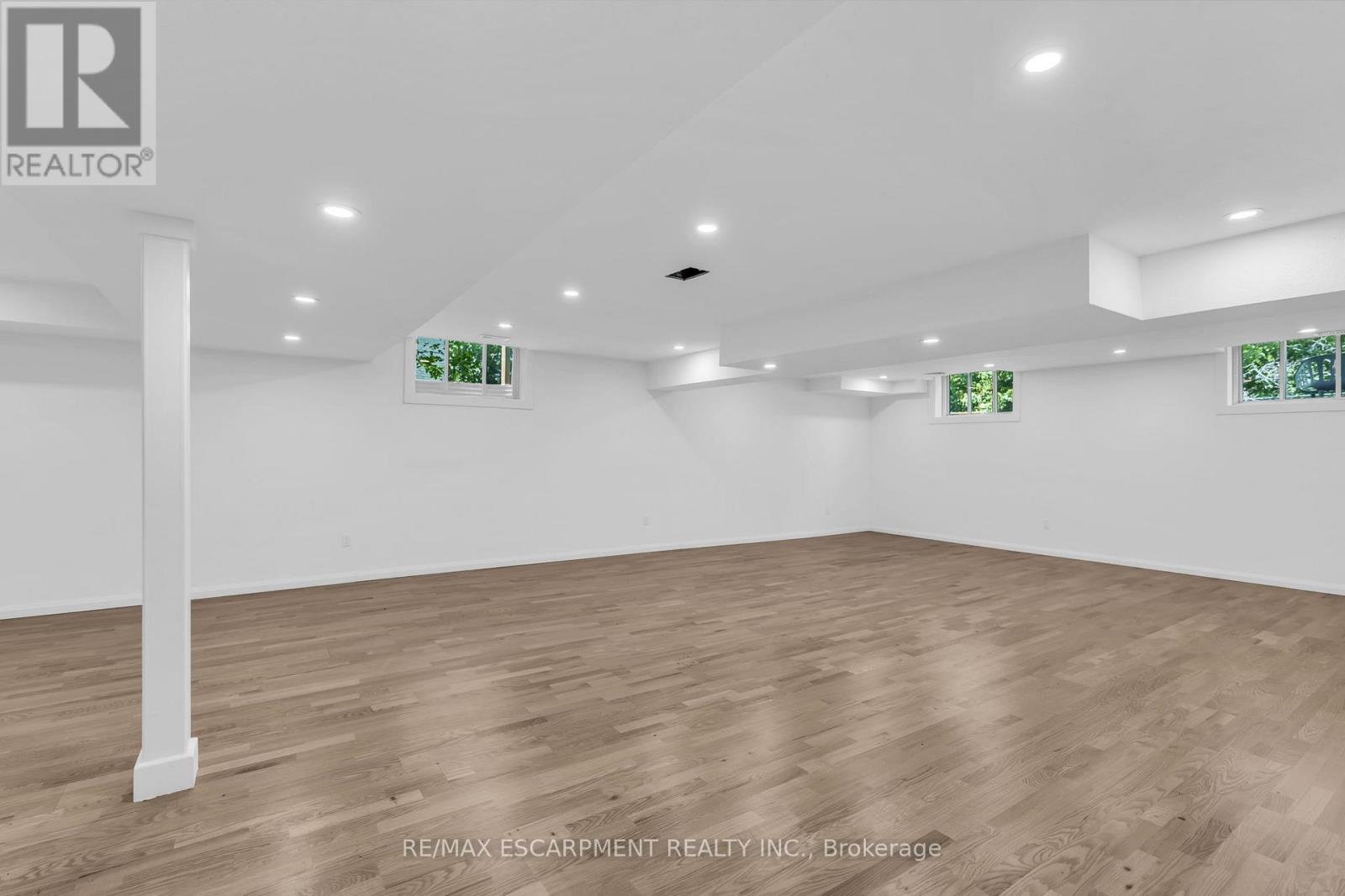 1052 LOFT COURT - 42