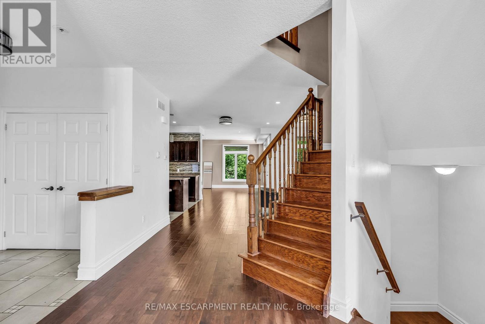 1052 LOFT COURT - 9