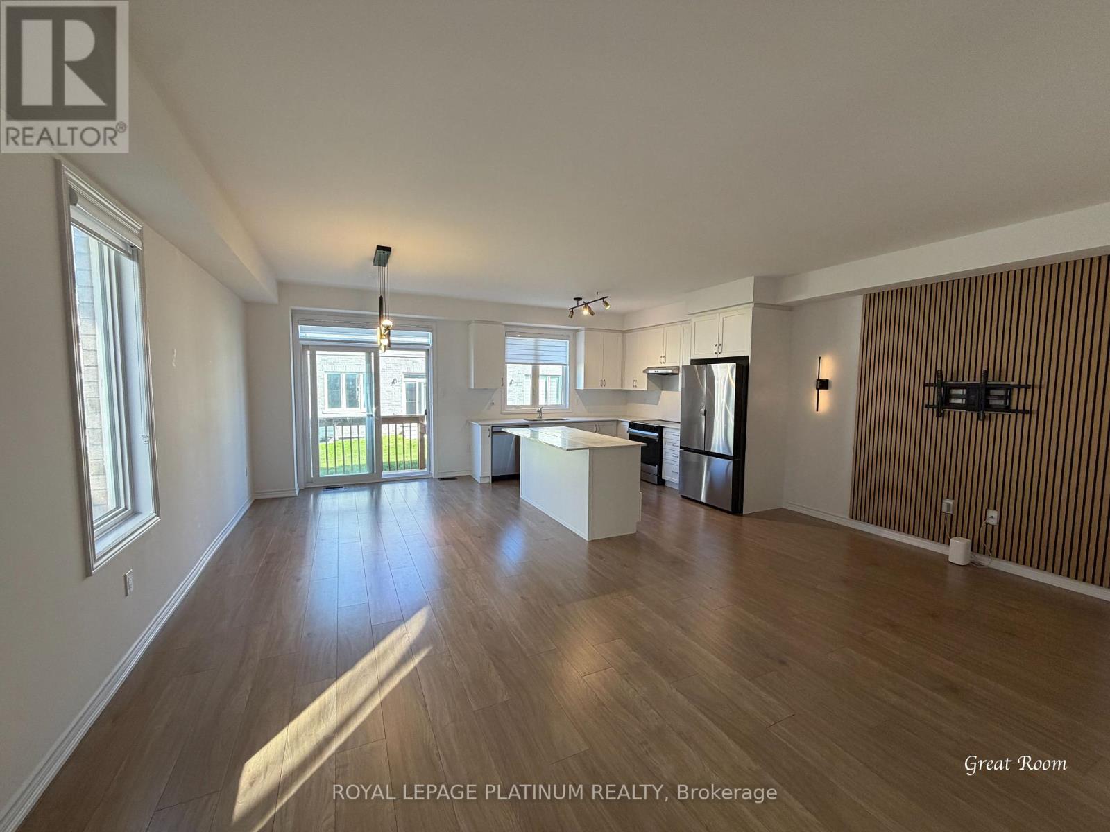 107 MOLOZZI STREET - 7