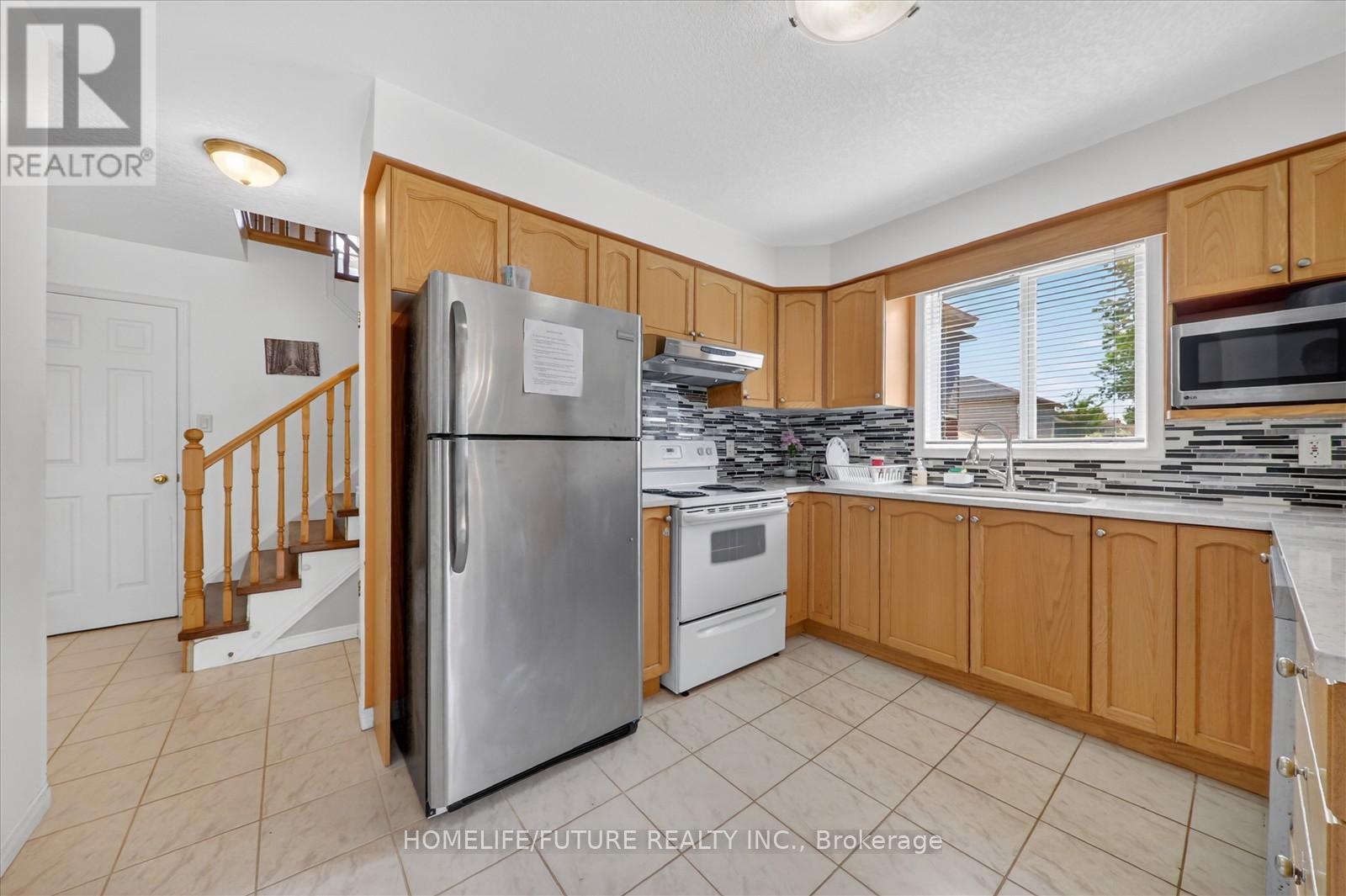 264 HOLBEACH COURT - 14