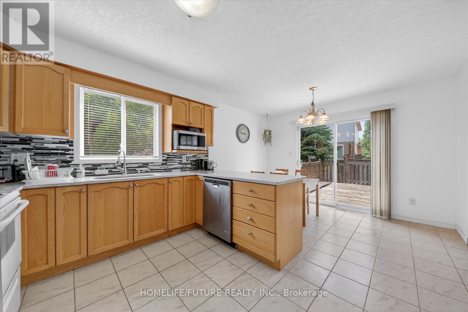 264 HOLBEACH COURT - 15