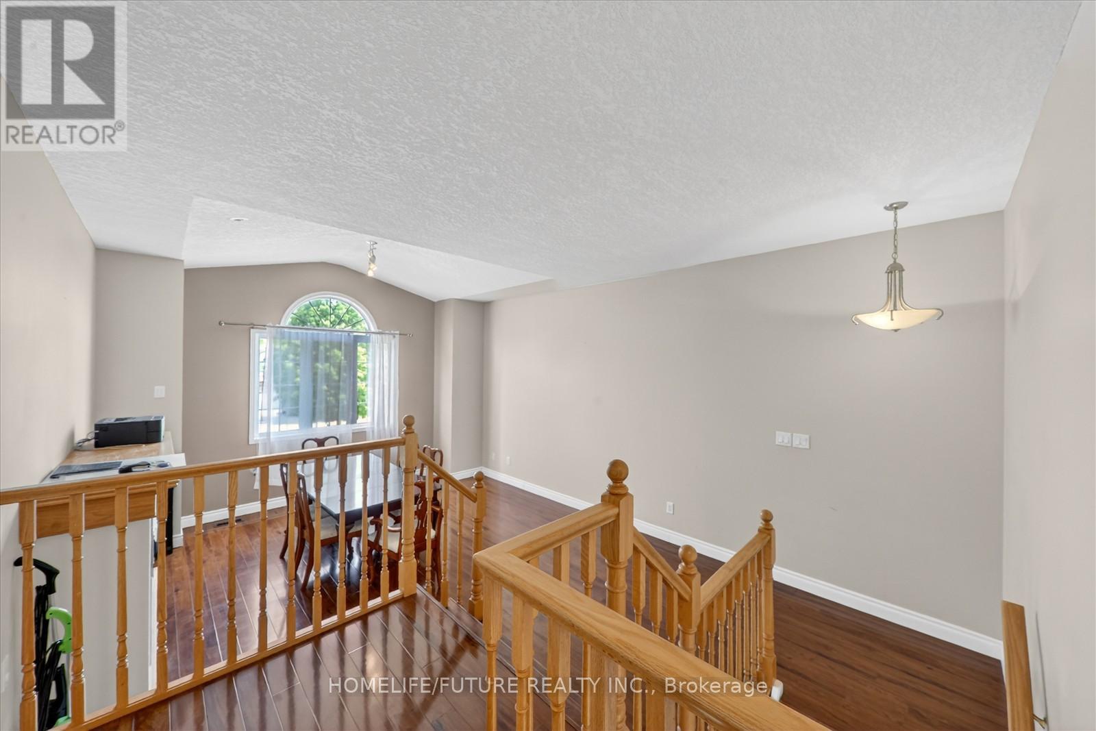 264 HOLBEACH COURT - 20