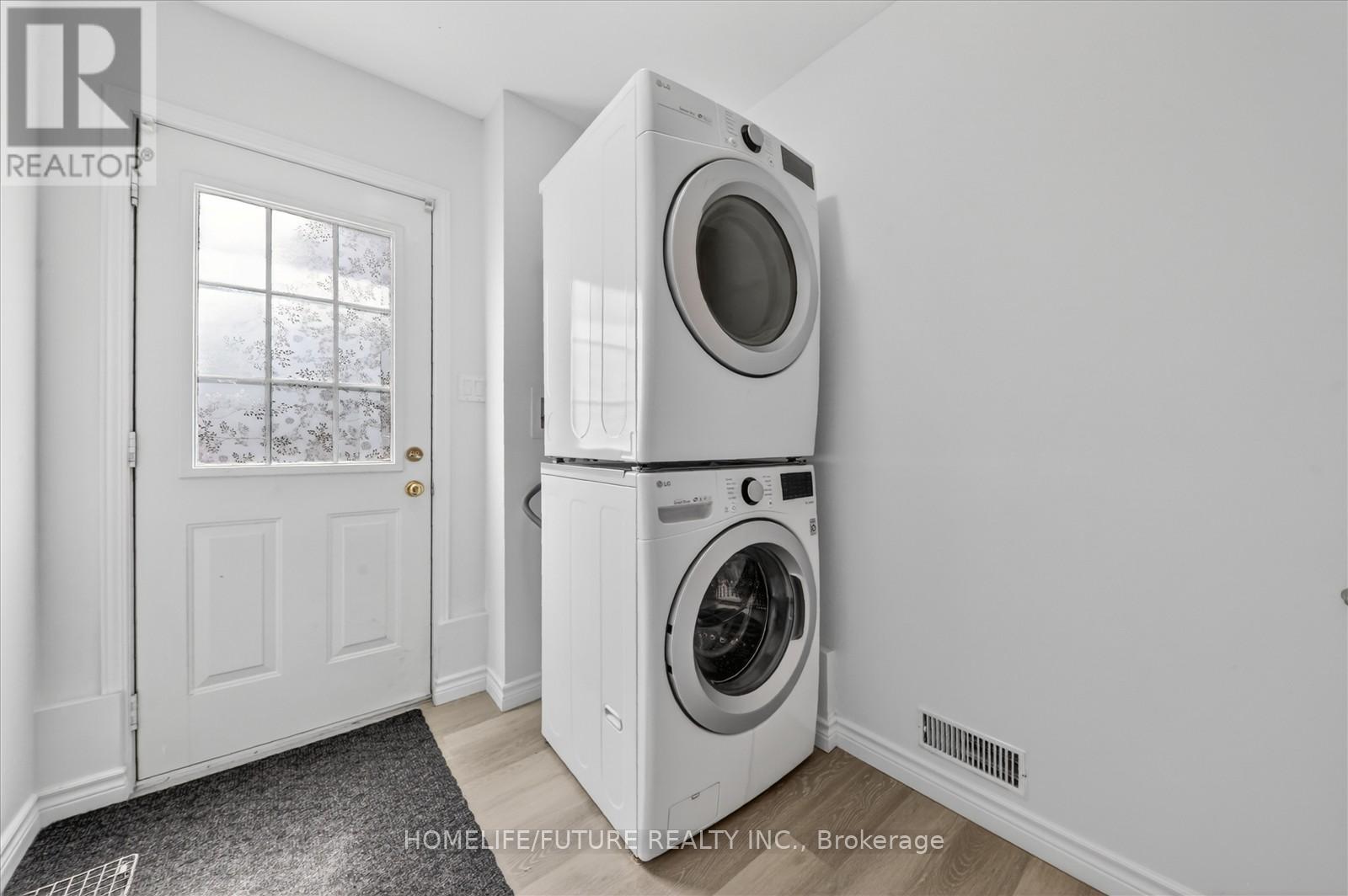 264 HOLBEACH COURT - 30
