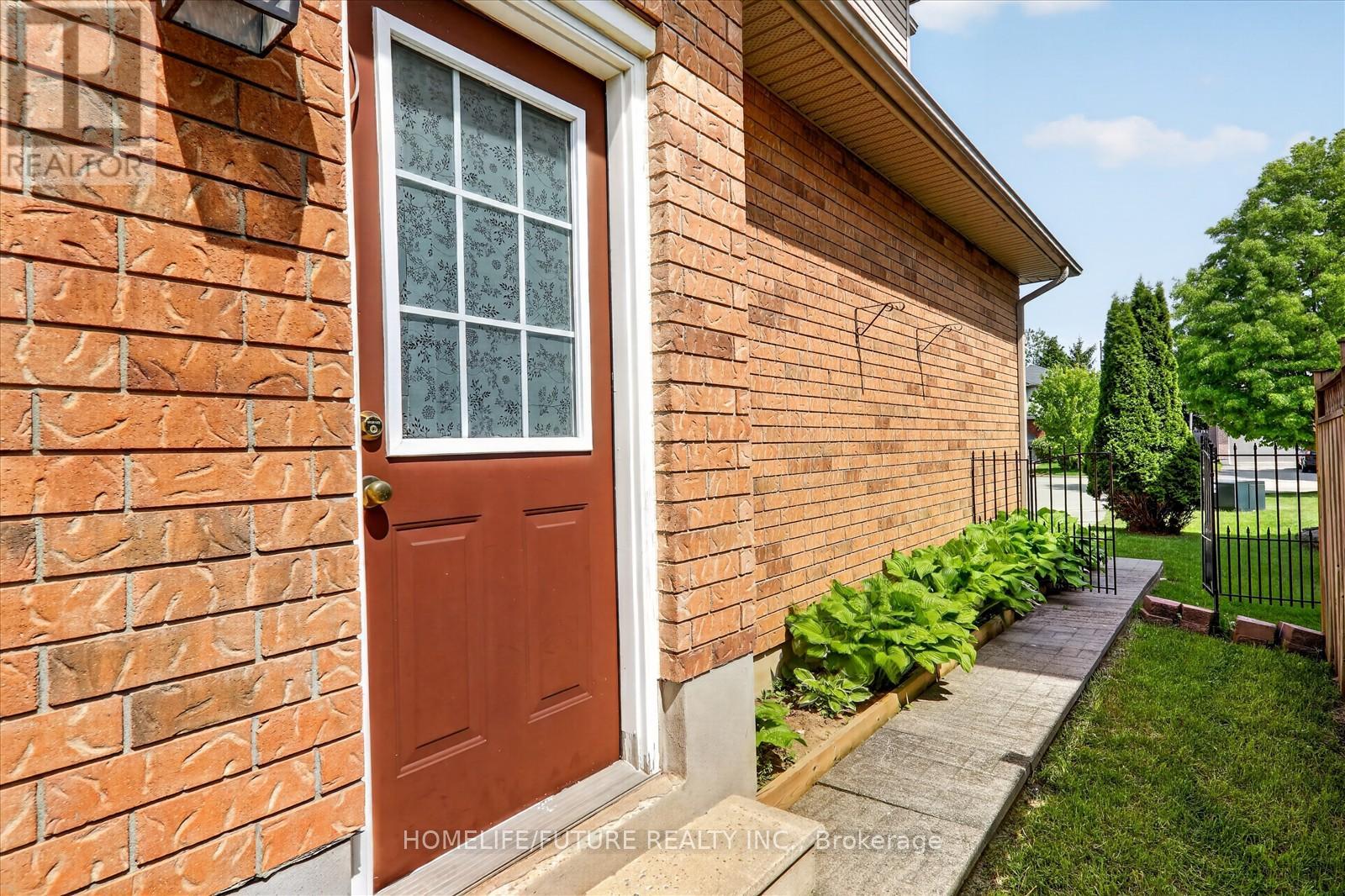 264 HOLBEACH COURT - 42