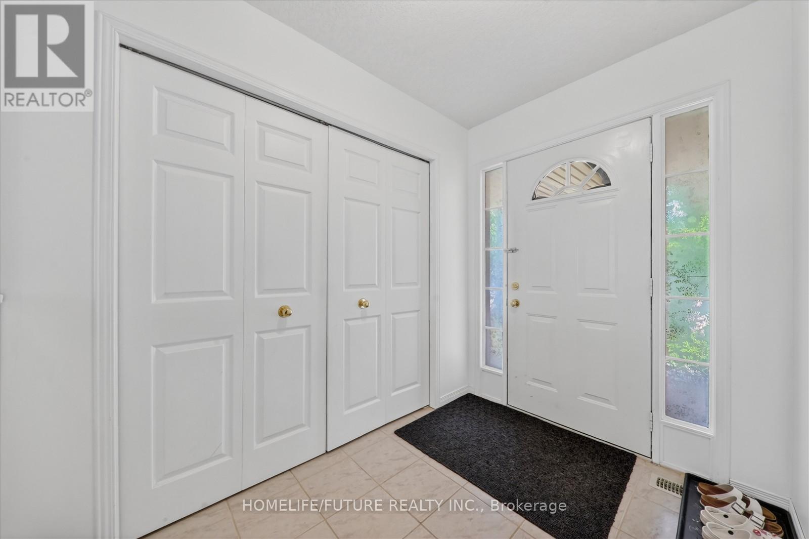264 HOLBEACH COURT - 8