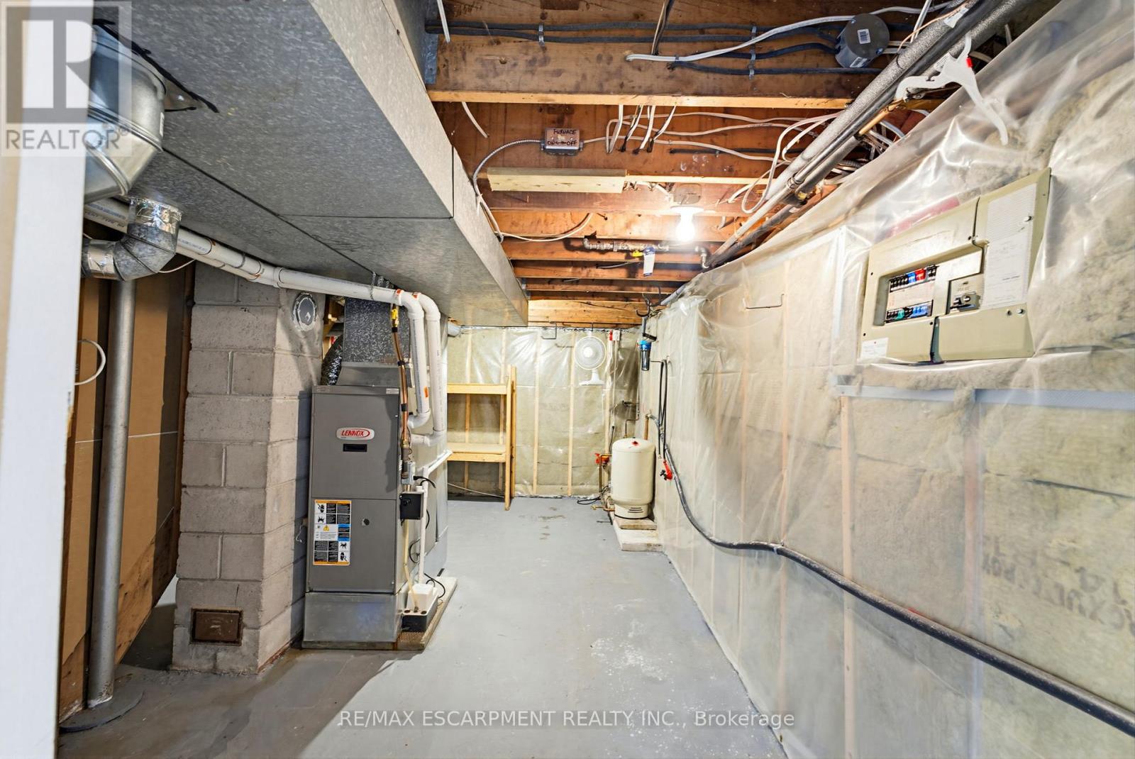 2721 NORTH SHORE ROAD - 32