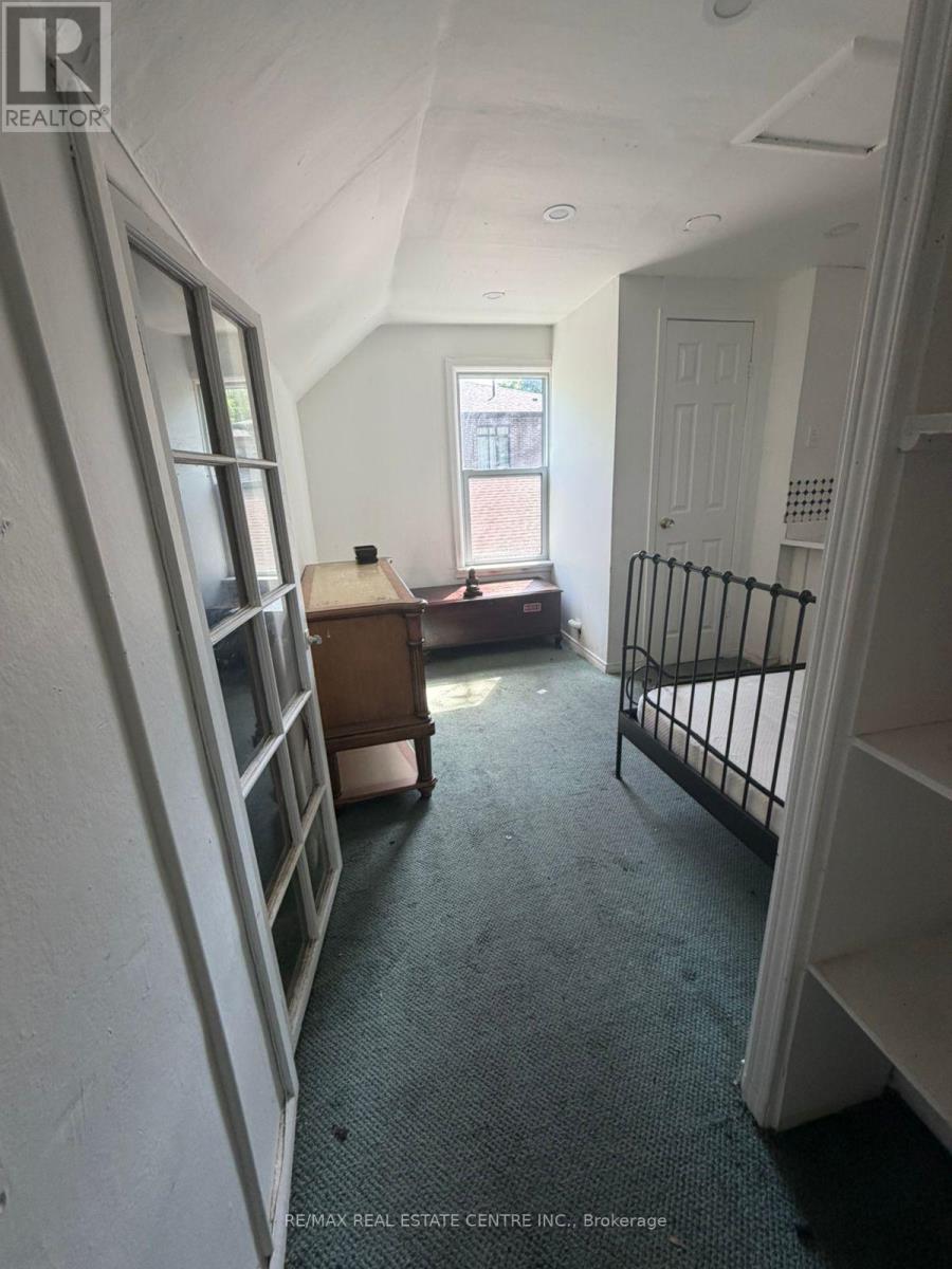 131 STEWART STREET - 7