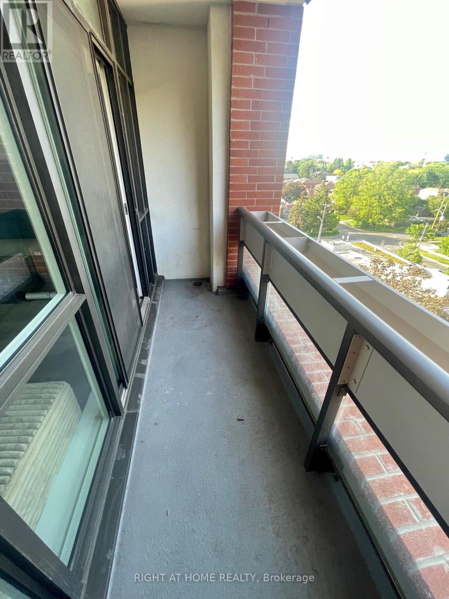 #608 3091 DUFFERIN STREET - 26